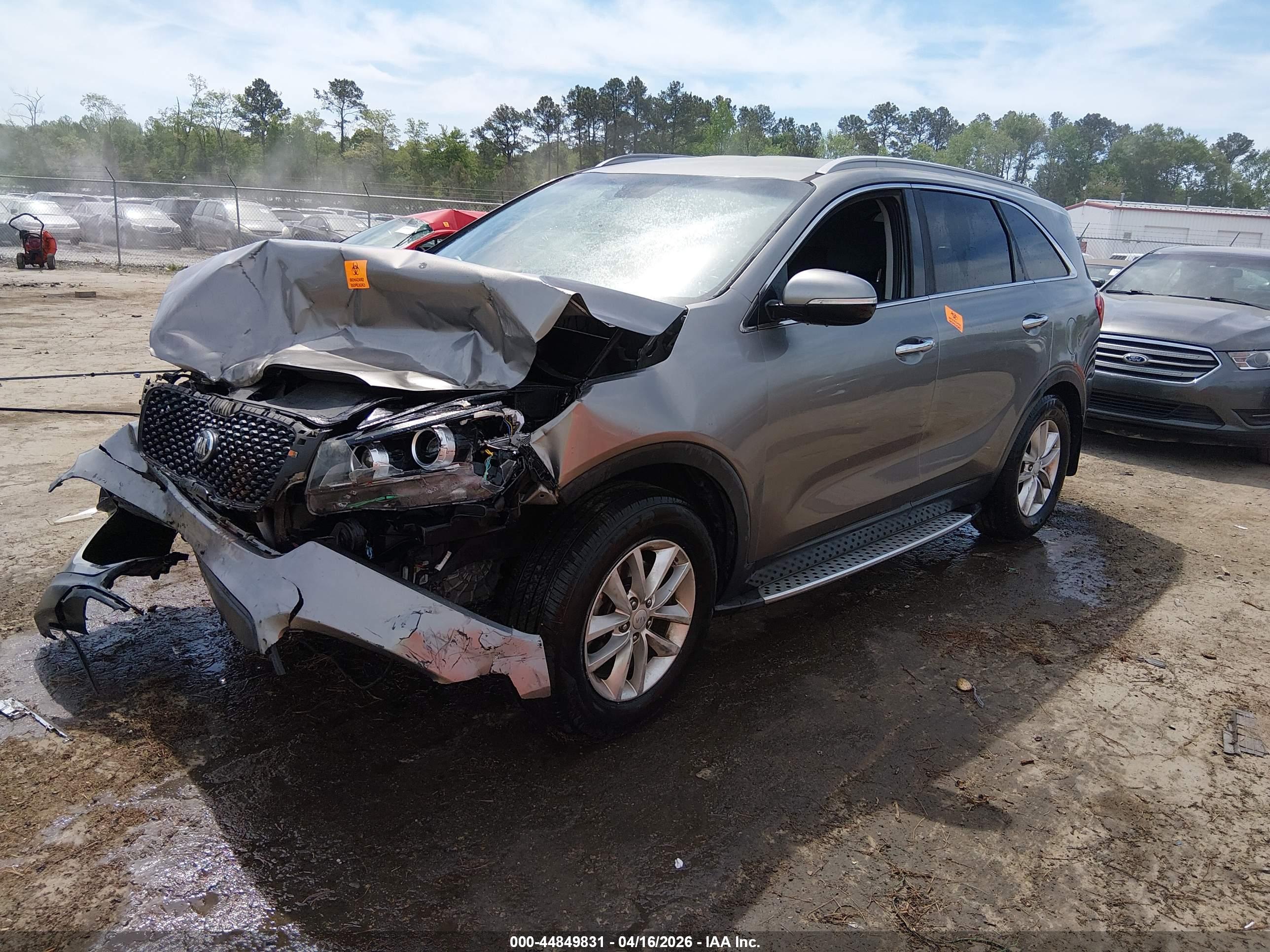 KIA SORENTO image 2