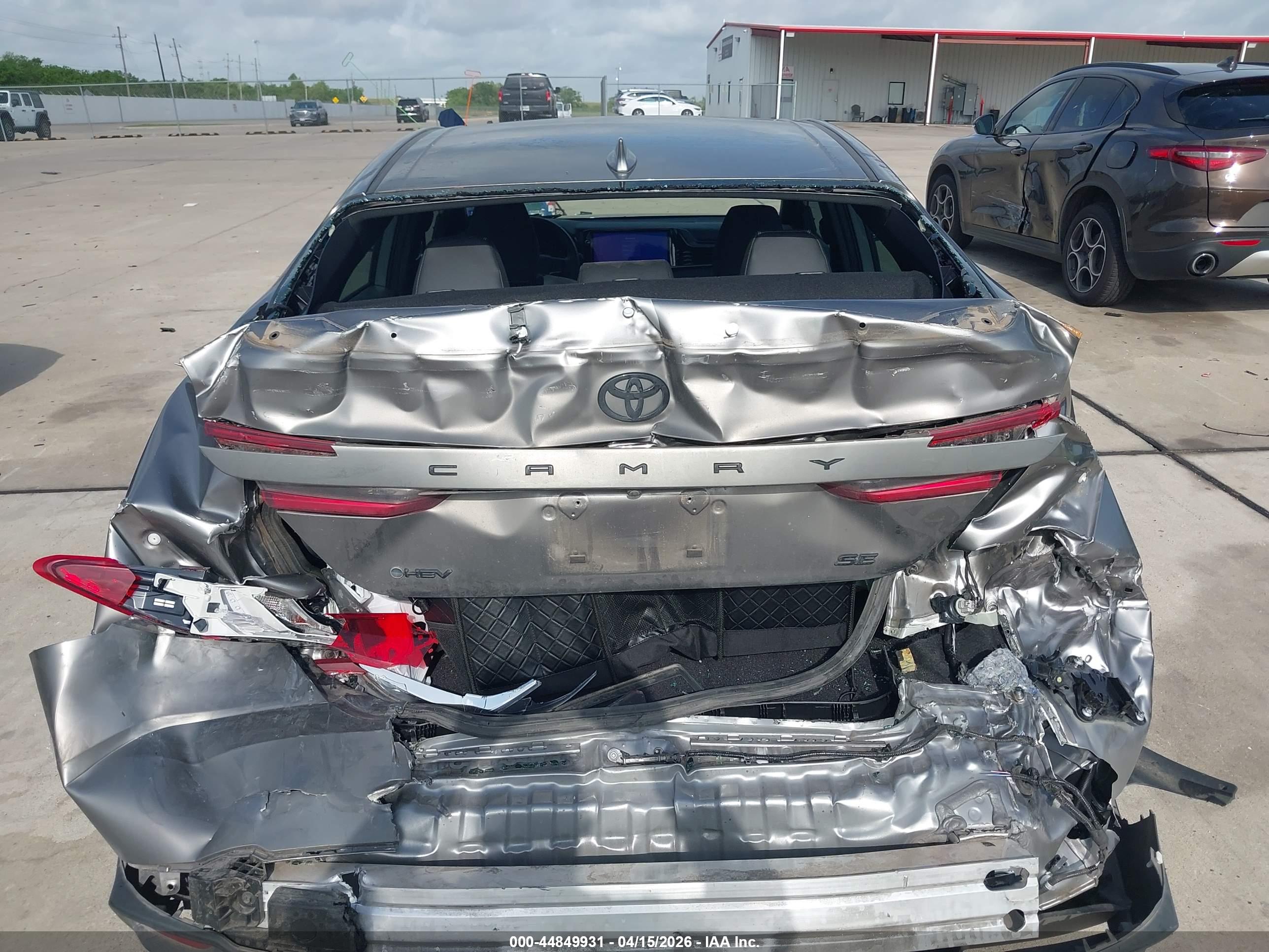 TOYOTA CAMRY image 6