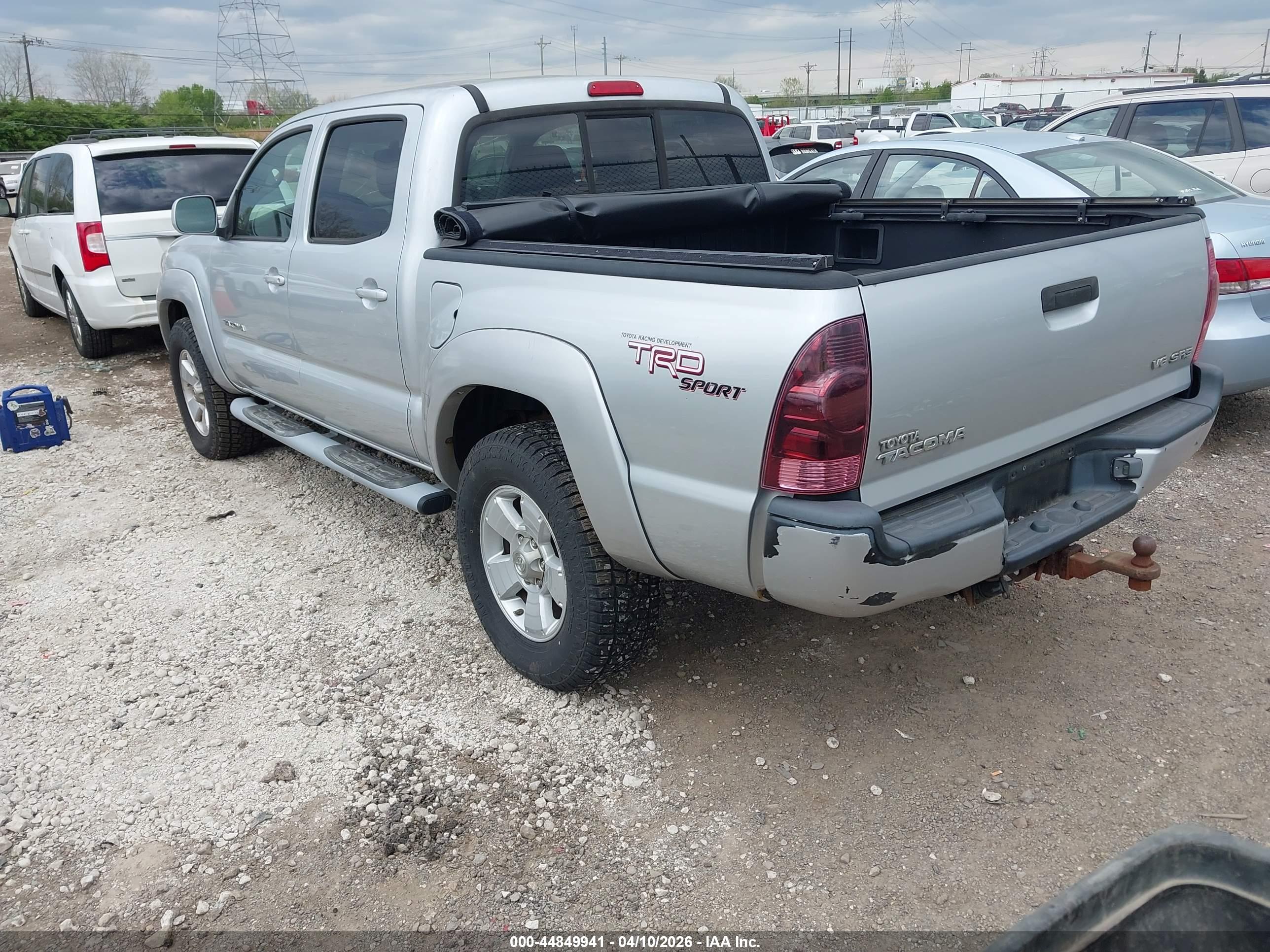 TOYOTA TACOMA image 3