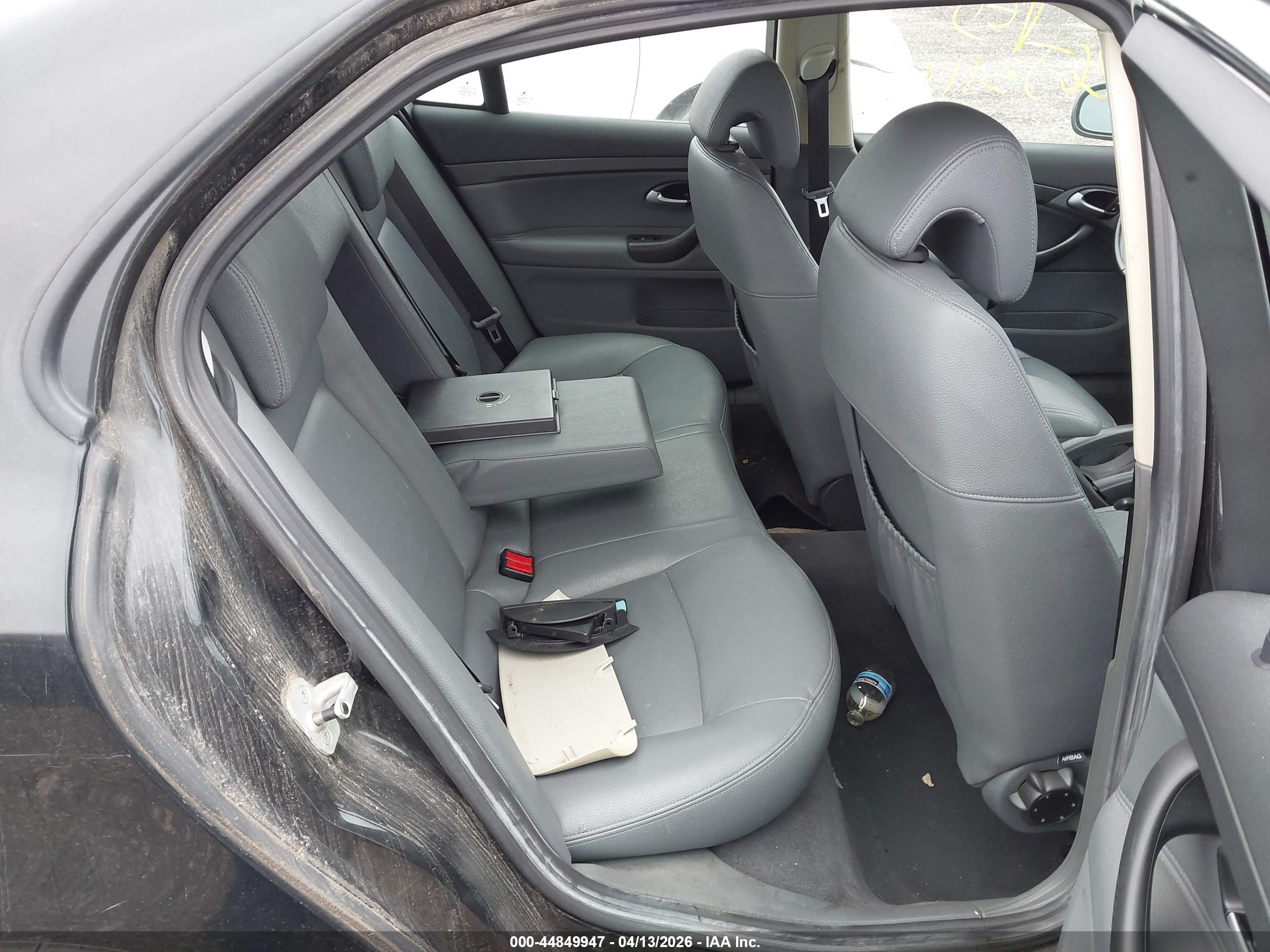 SAAB 9-3 image 8