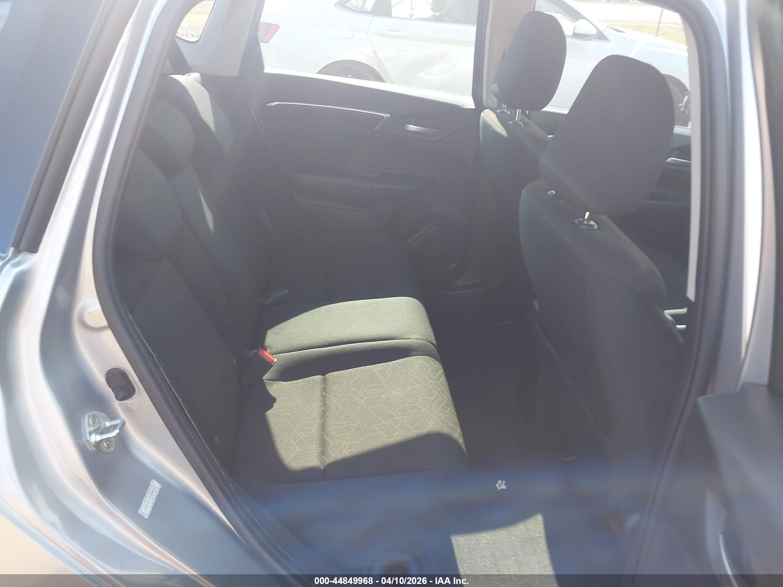 HONDA FIT image 8