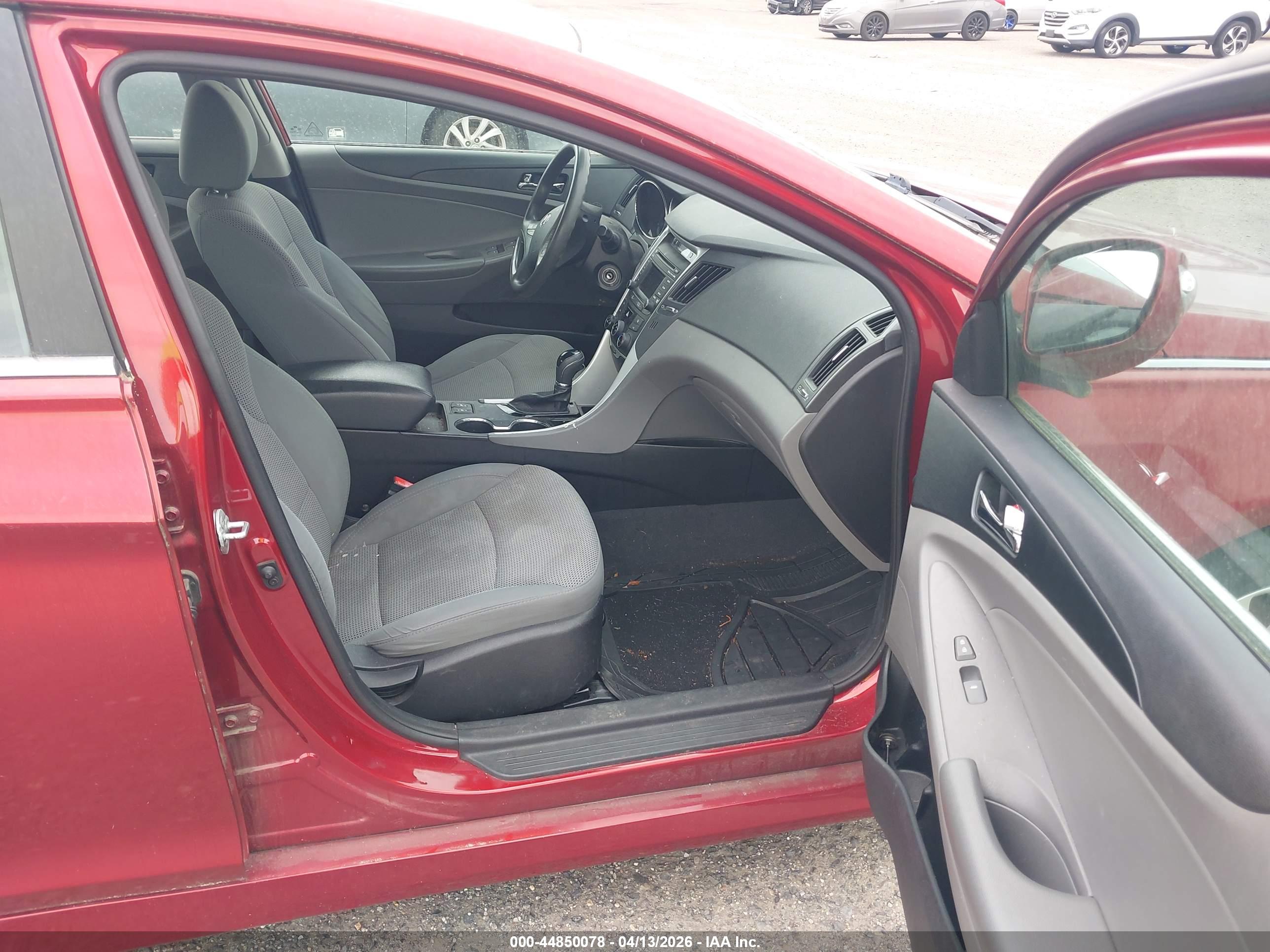 HYUNDAI SONATA image 5