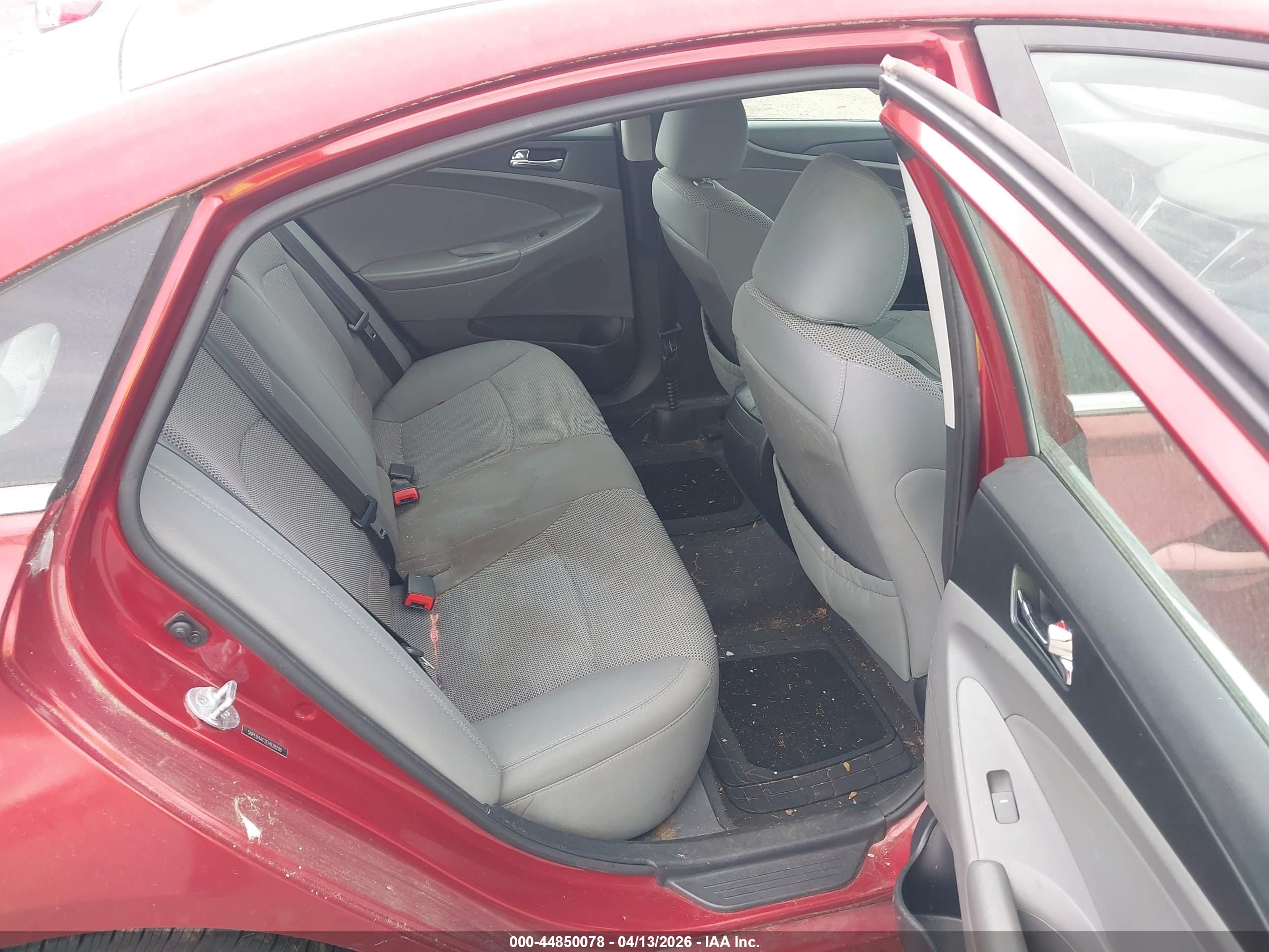 HYUNDAI SONATA image 8