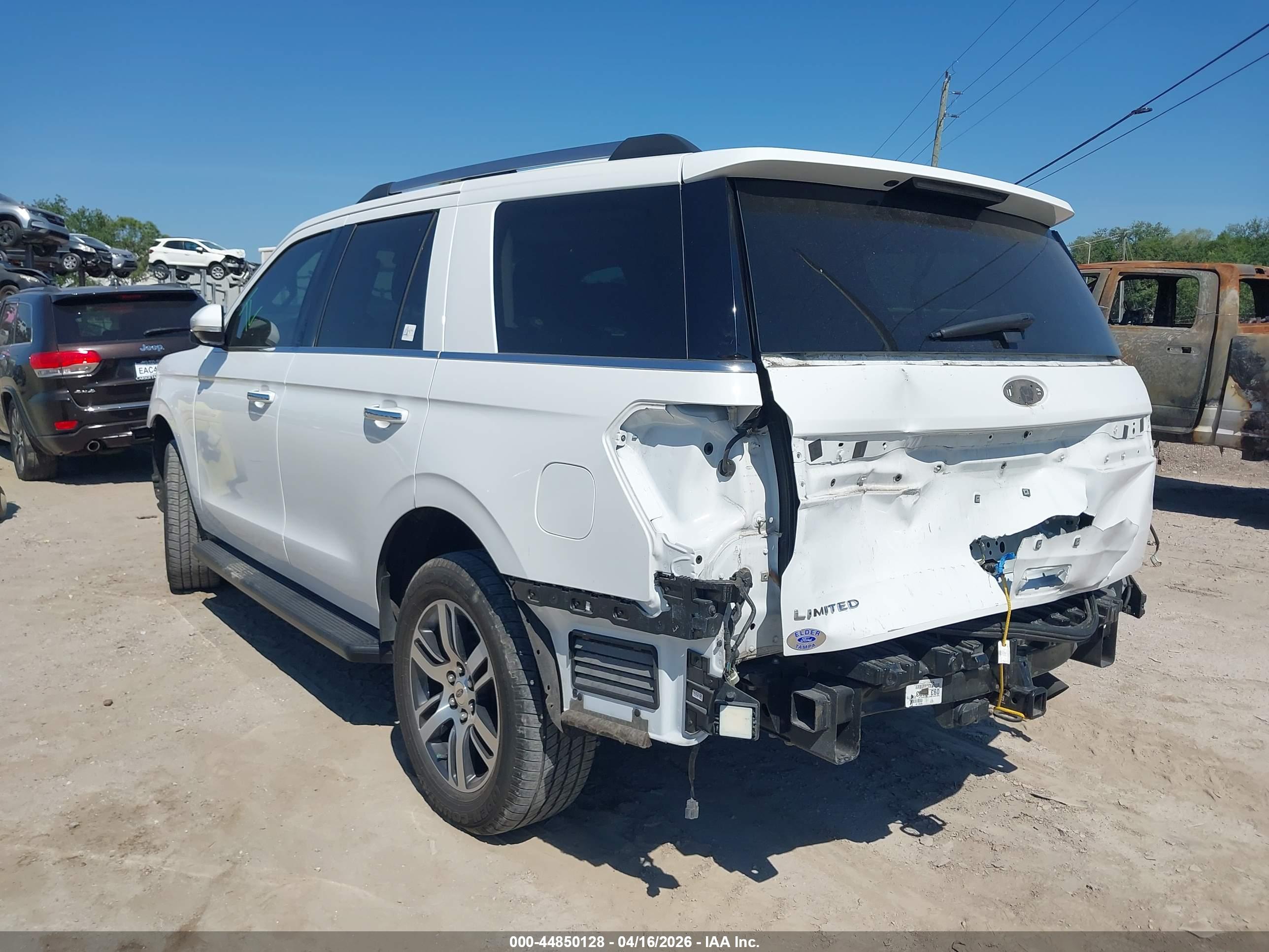 FORD EXPEDITION image 3