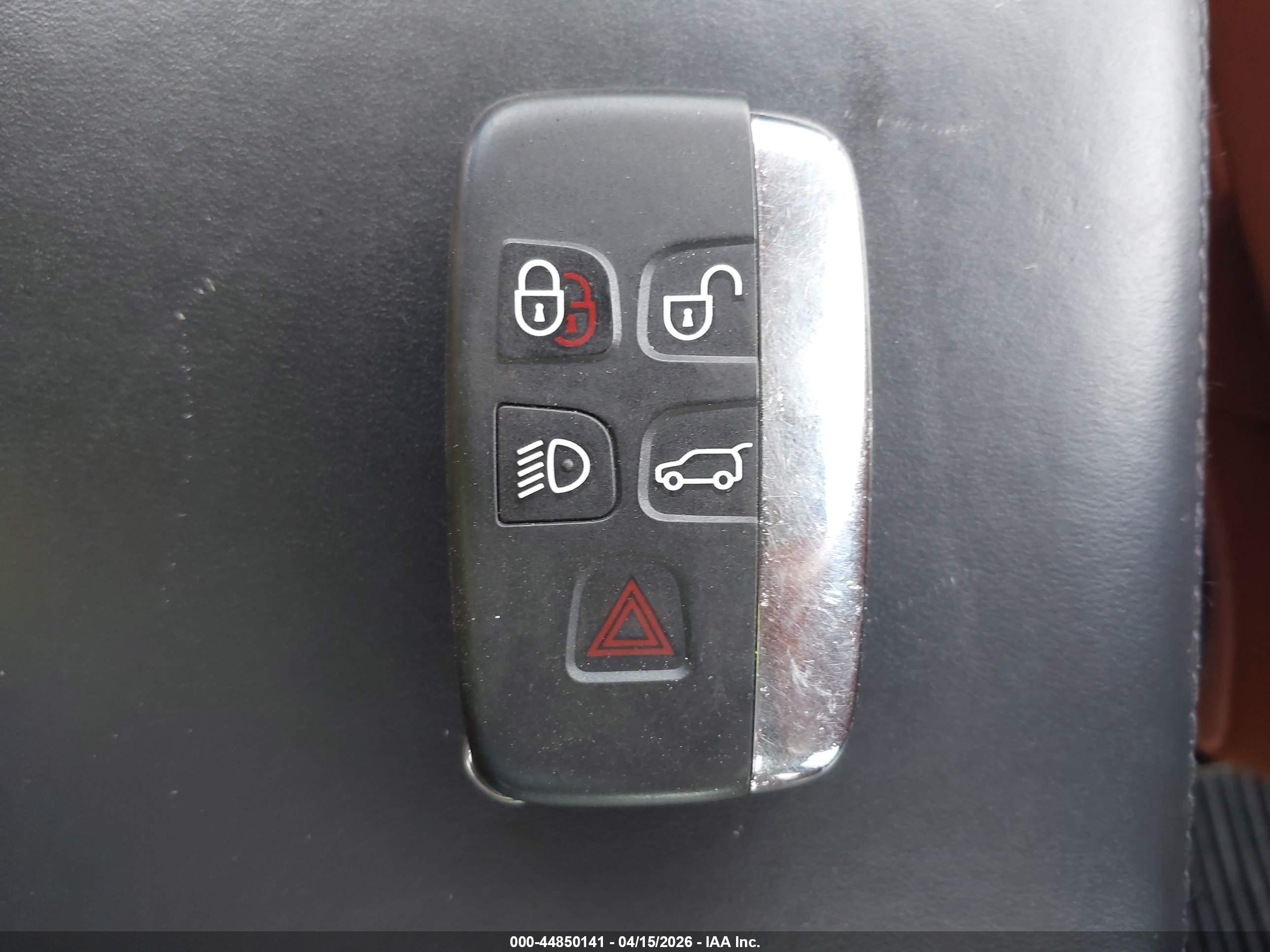 LAND ROVER image 11