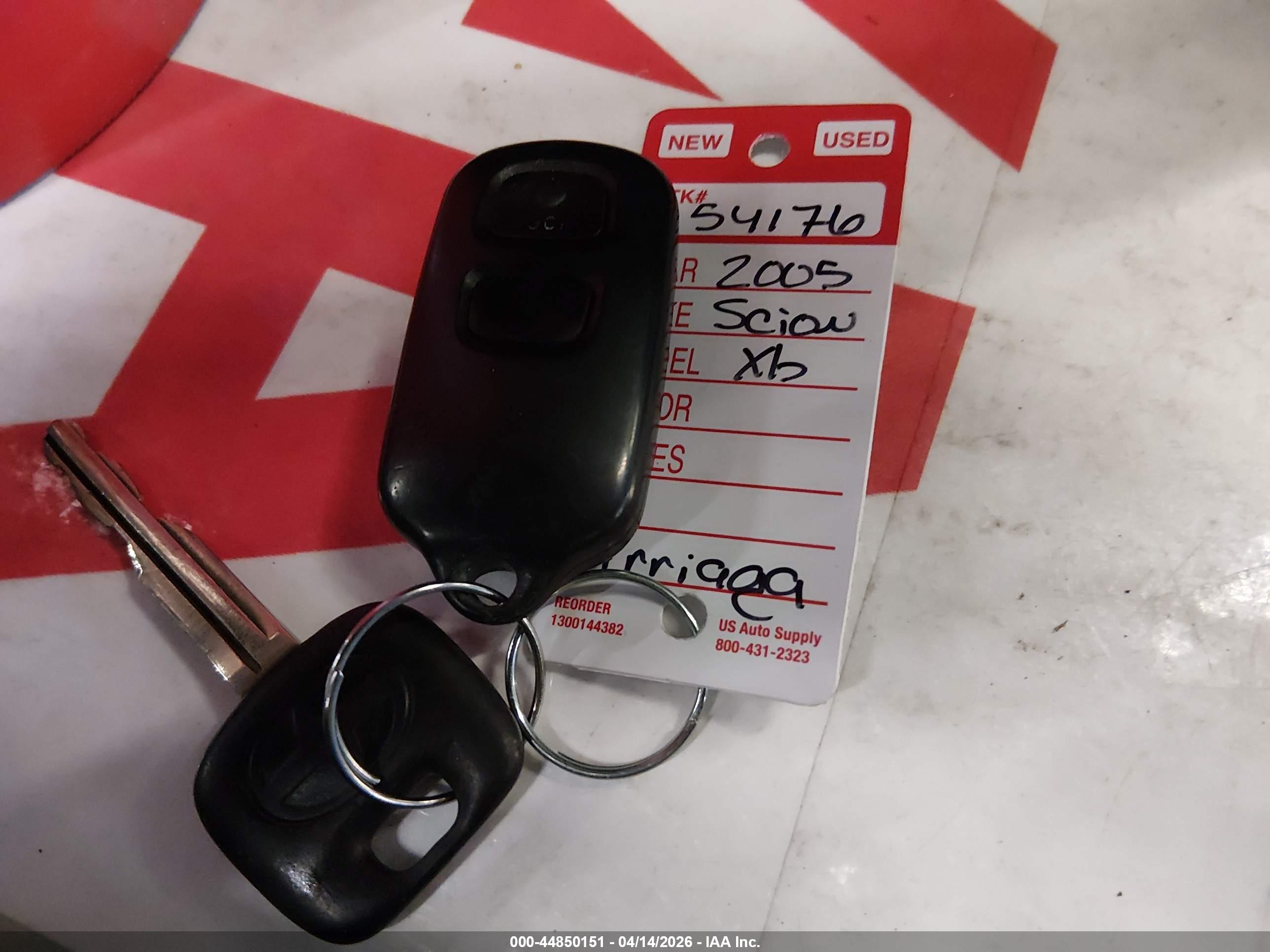 SCION XB image 11