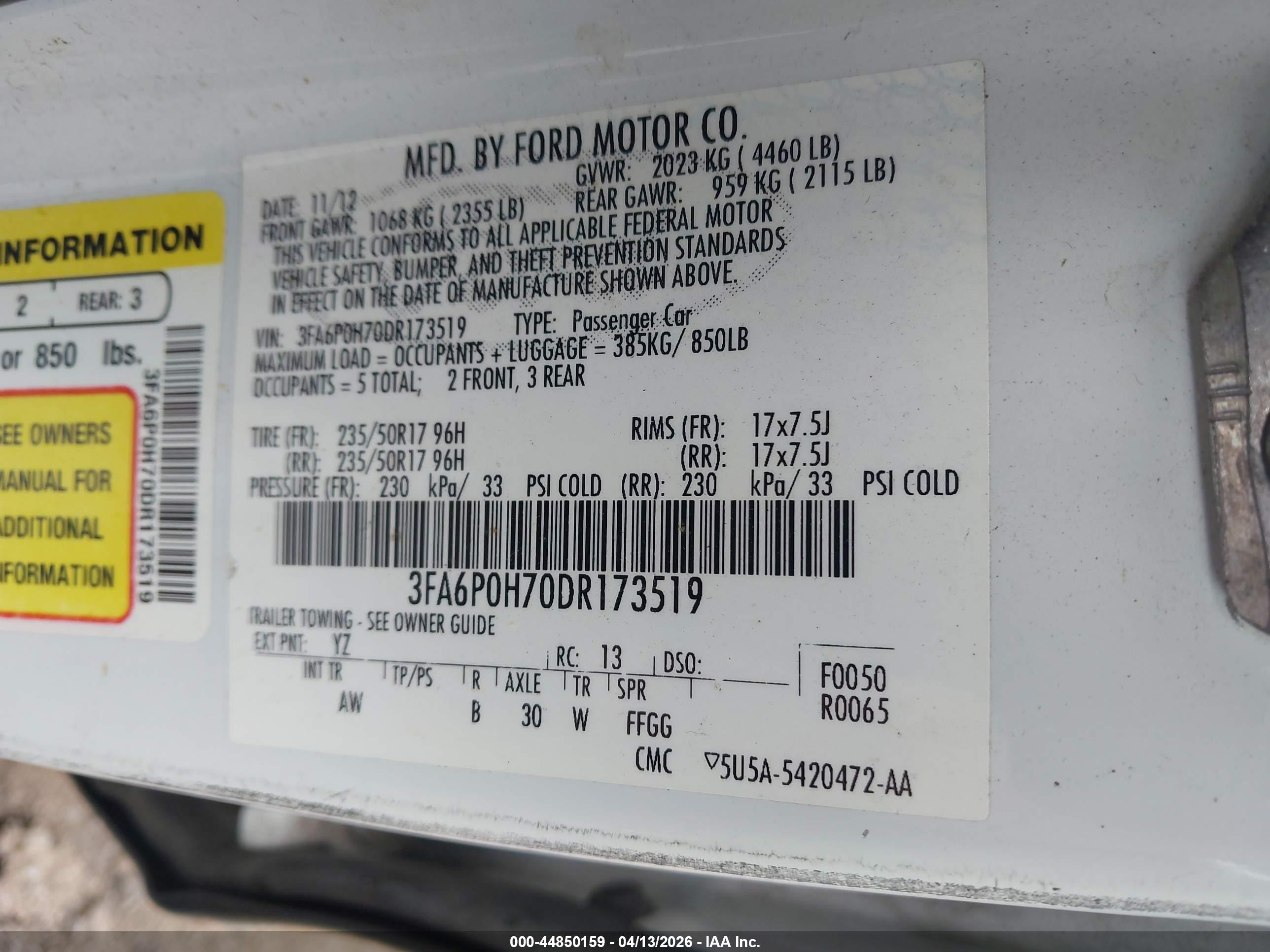 FORD FUSION image 9