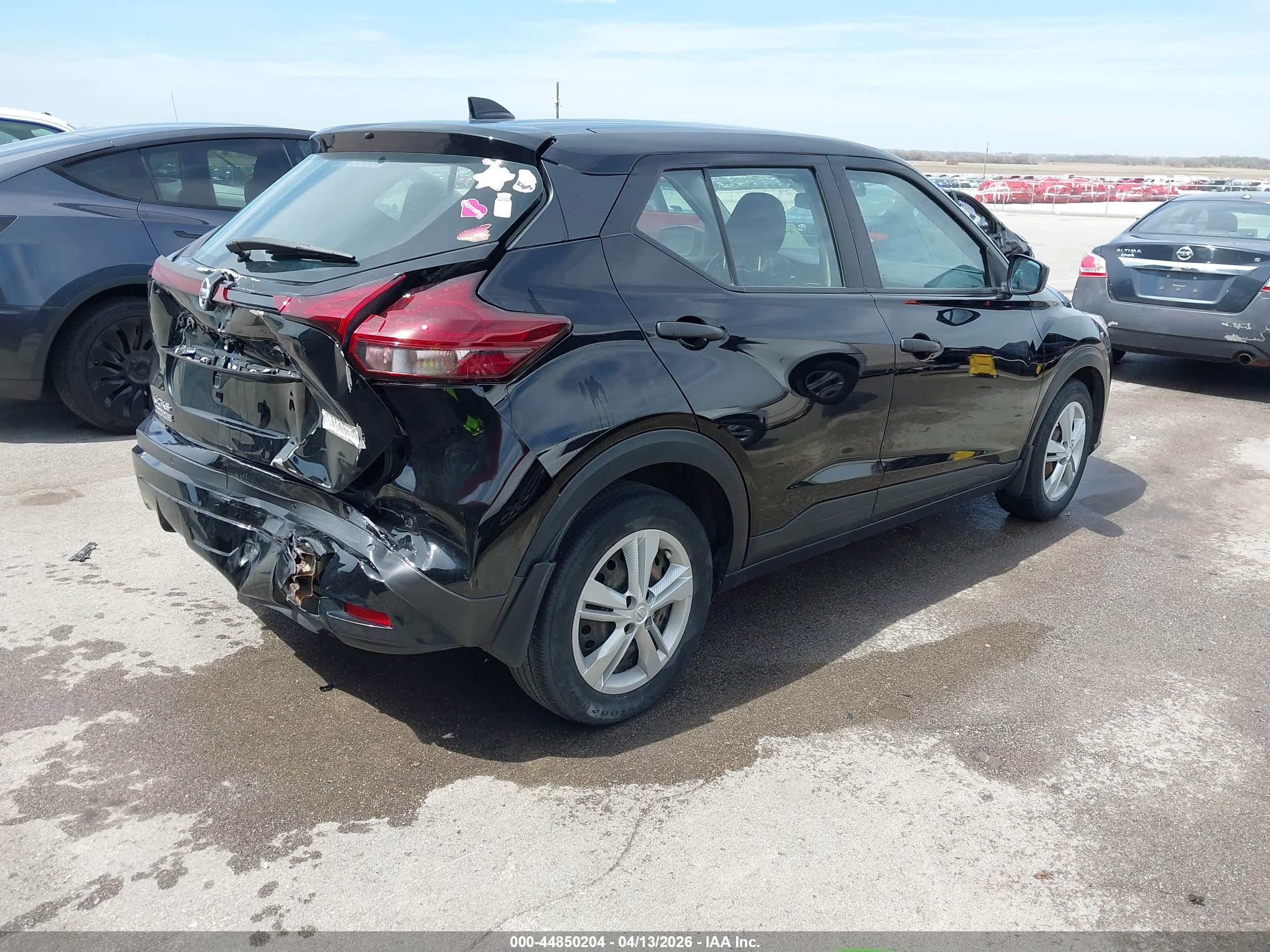 NISSAN KICKS image 4