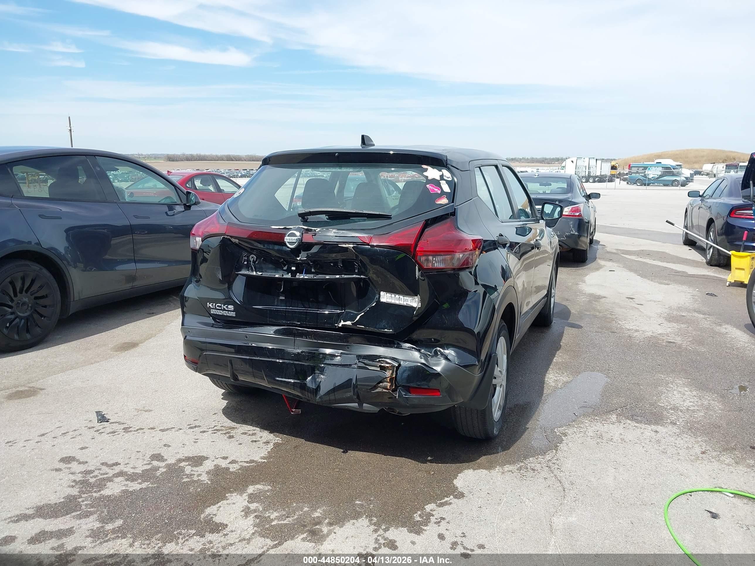 NISSAN KICKS image 6