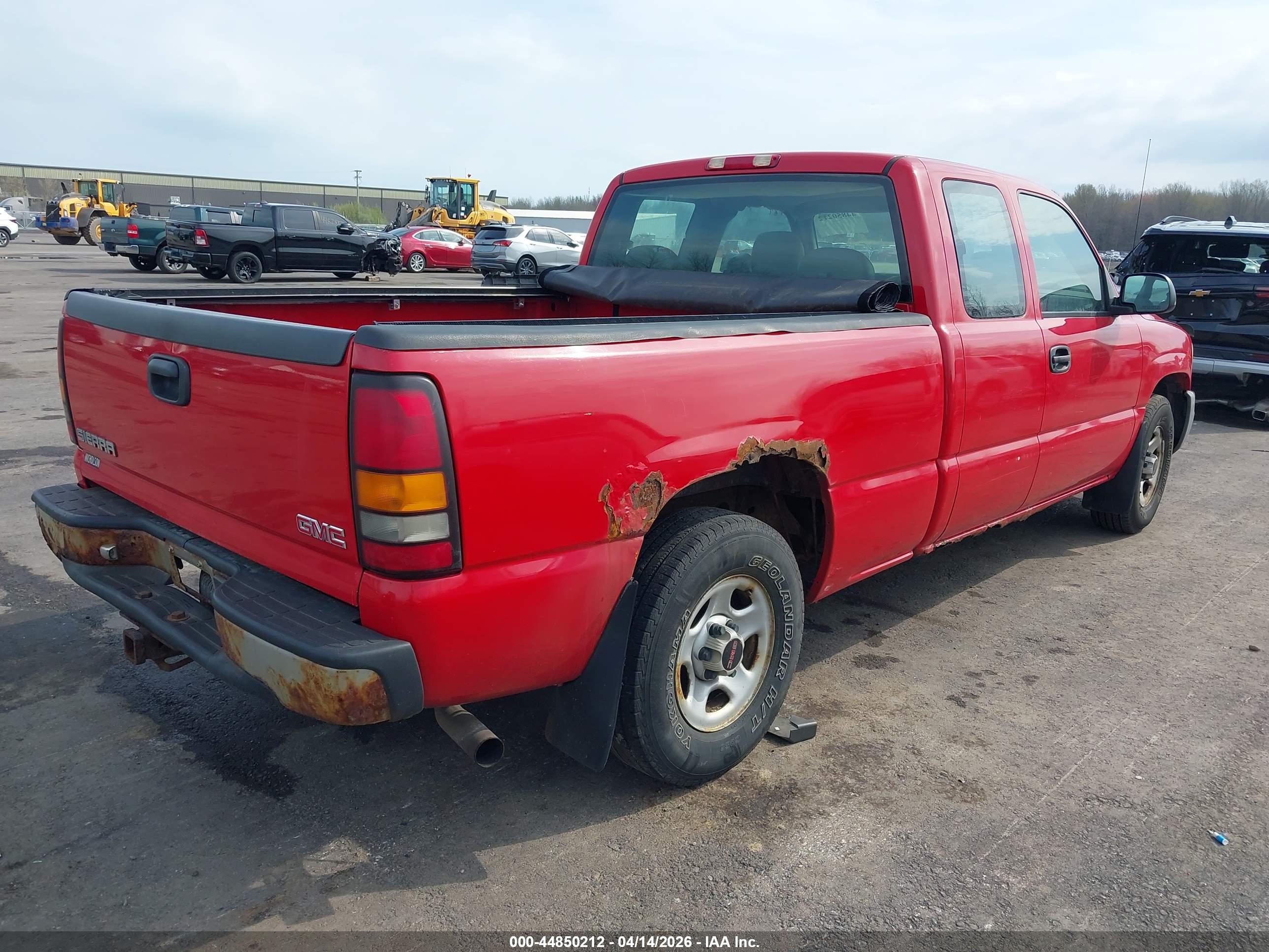 GMC SIERRA image 4