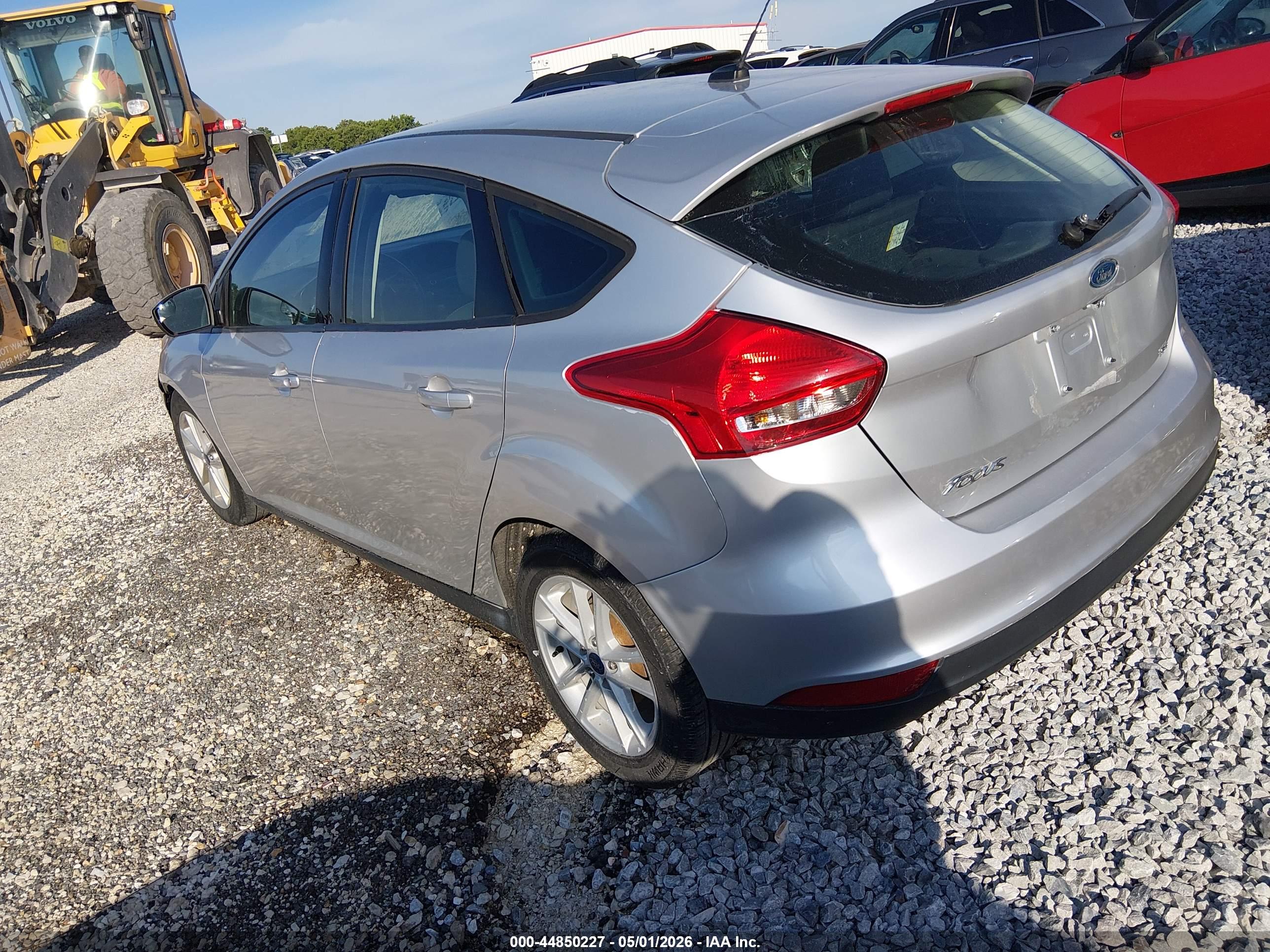 FORD FOCUS image 3