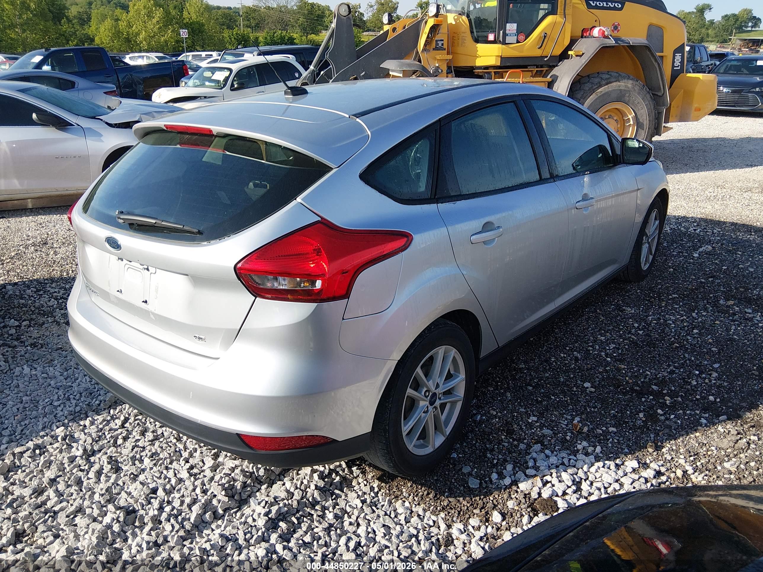 FORD FOCUS image 4