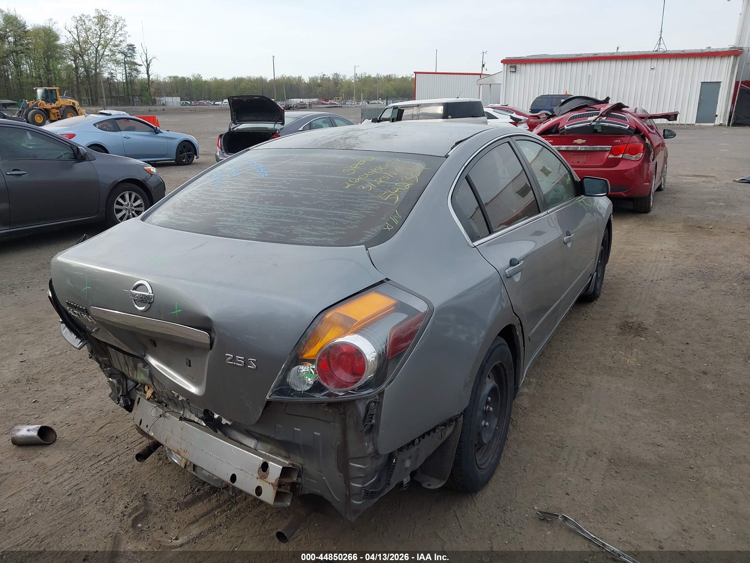 NISSAN ALTIMA image 4