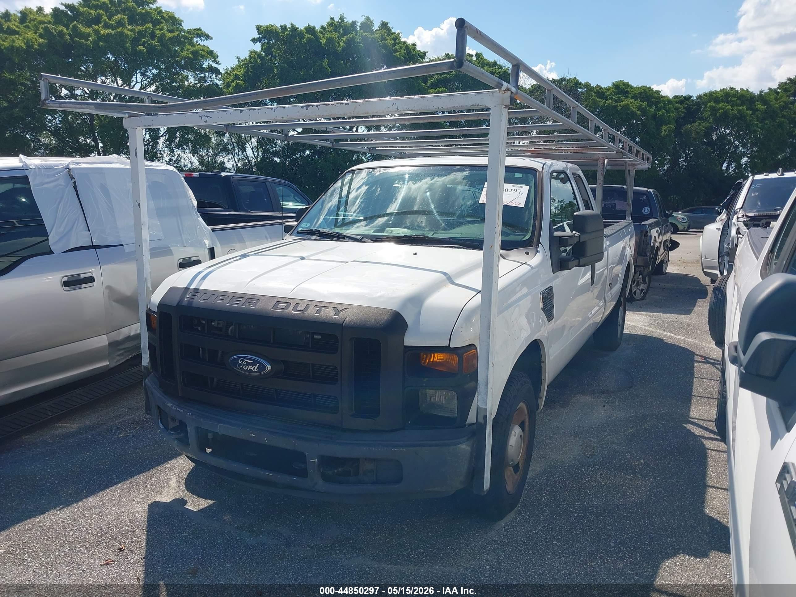 FORD F-250 image 2