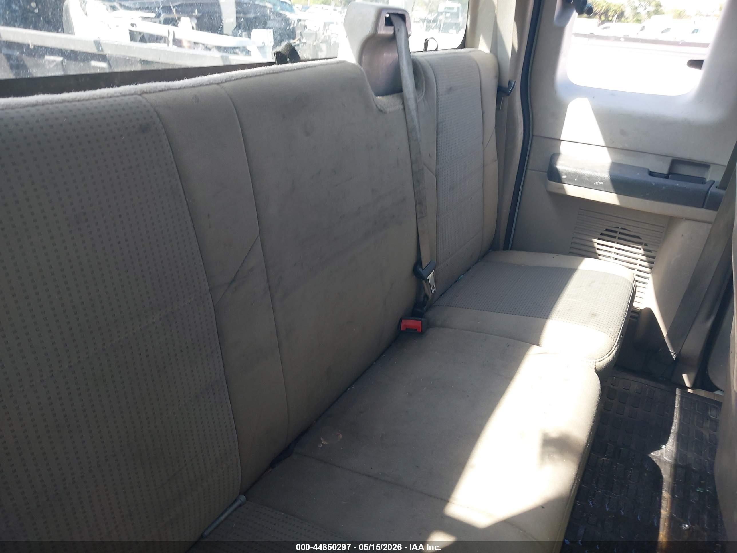 FORD F-250 image 8