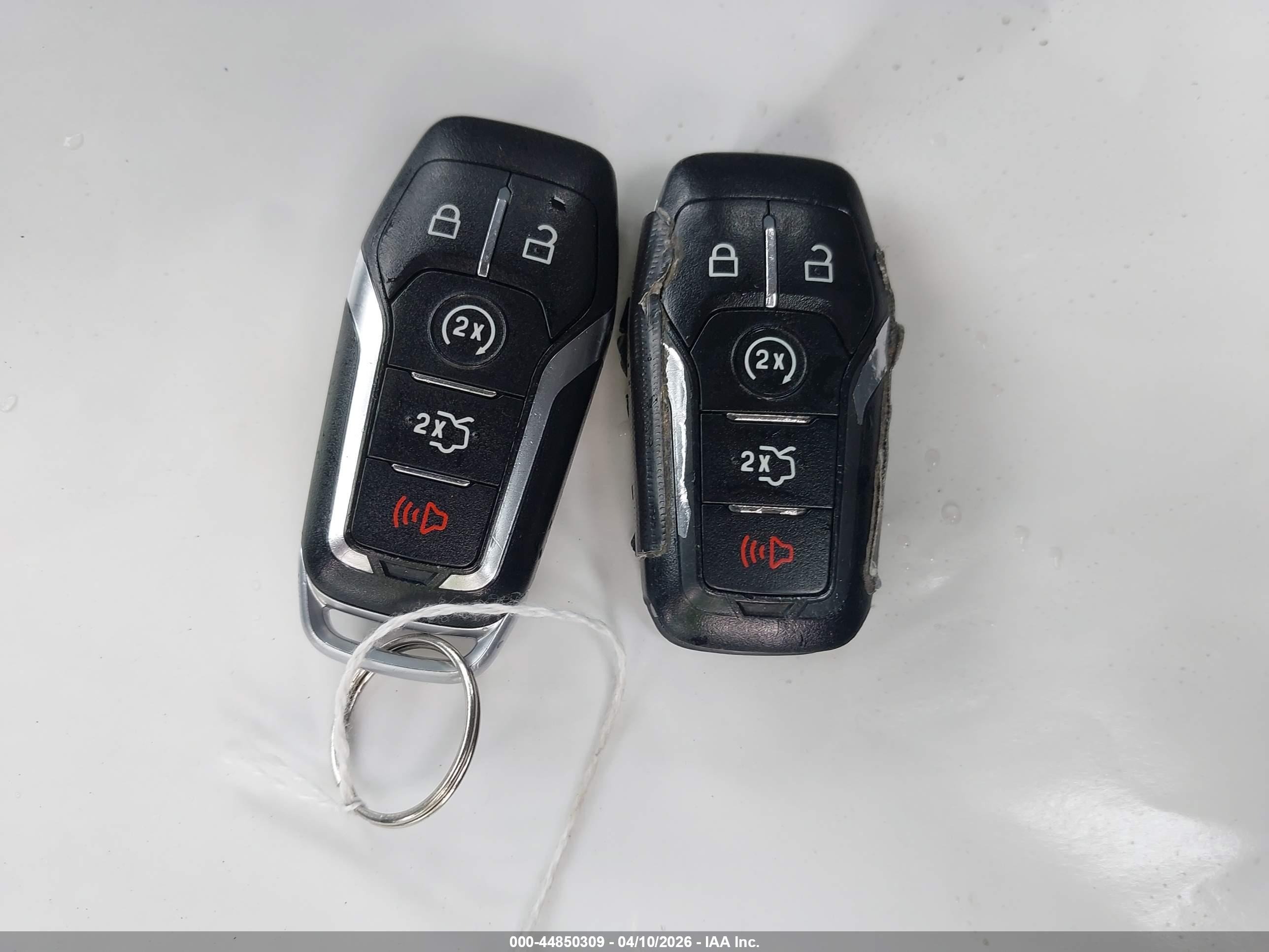 FORD FUSION image 11