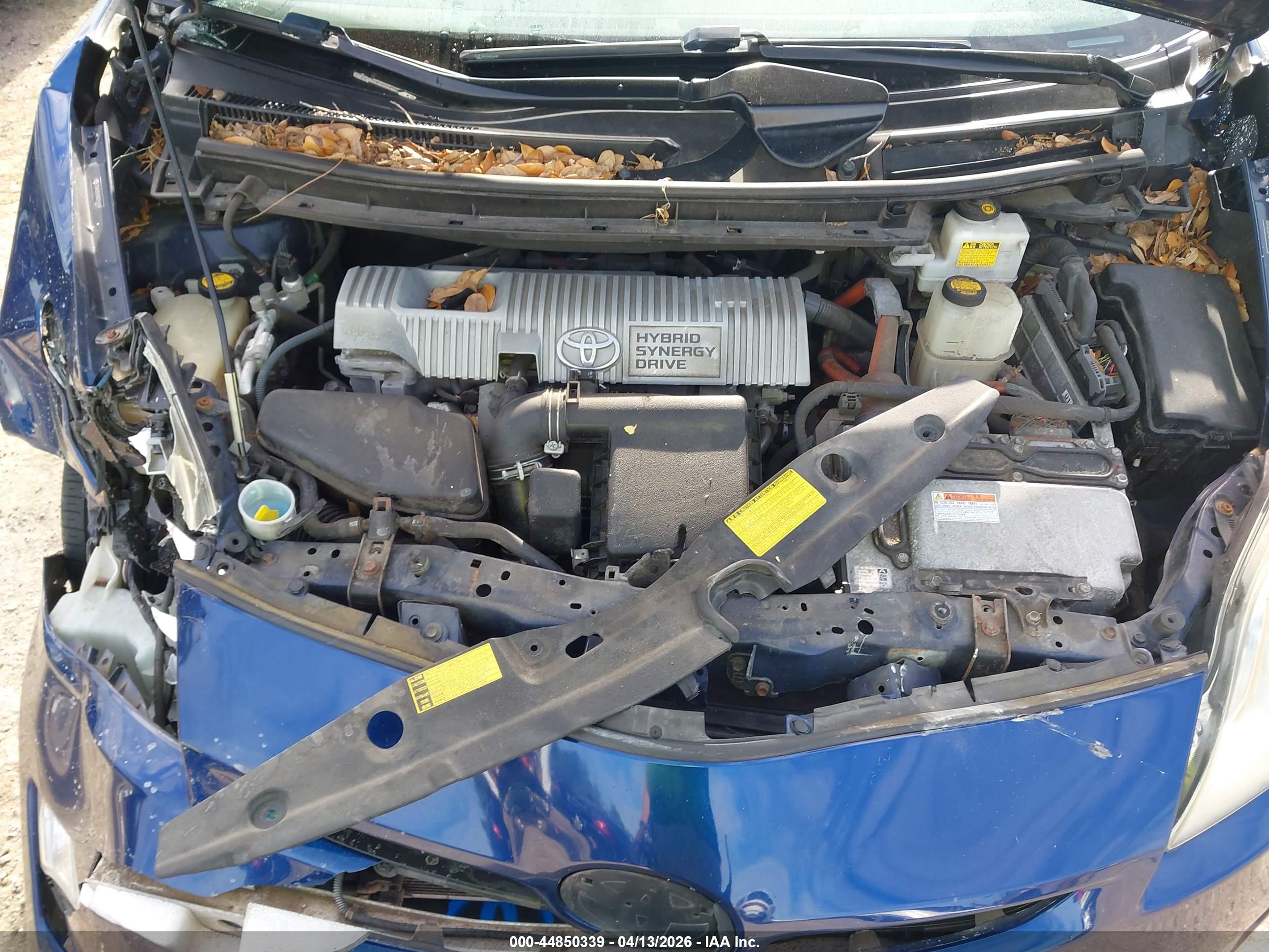 TOYOTA PRIUS image 10