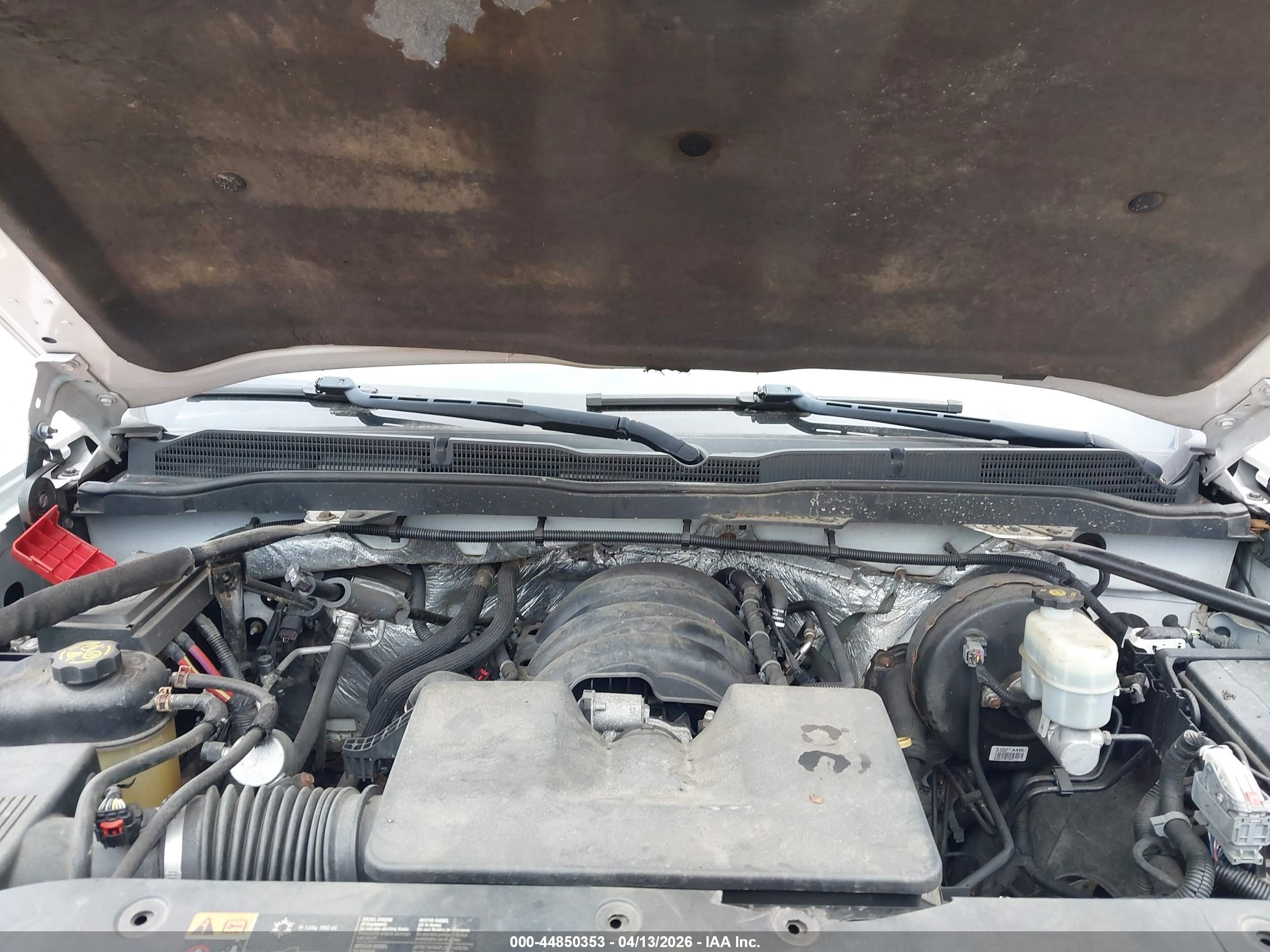 CHEVROLET SILVERADO image 10