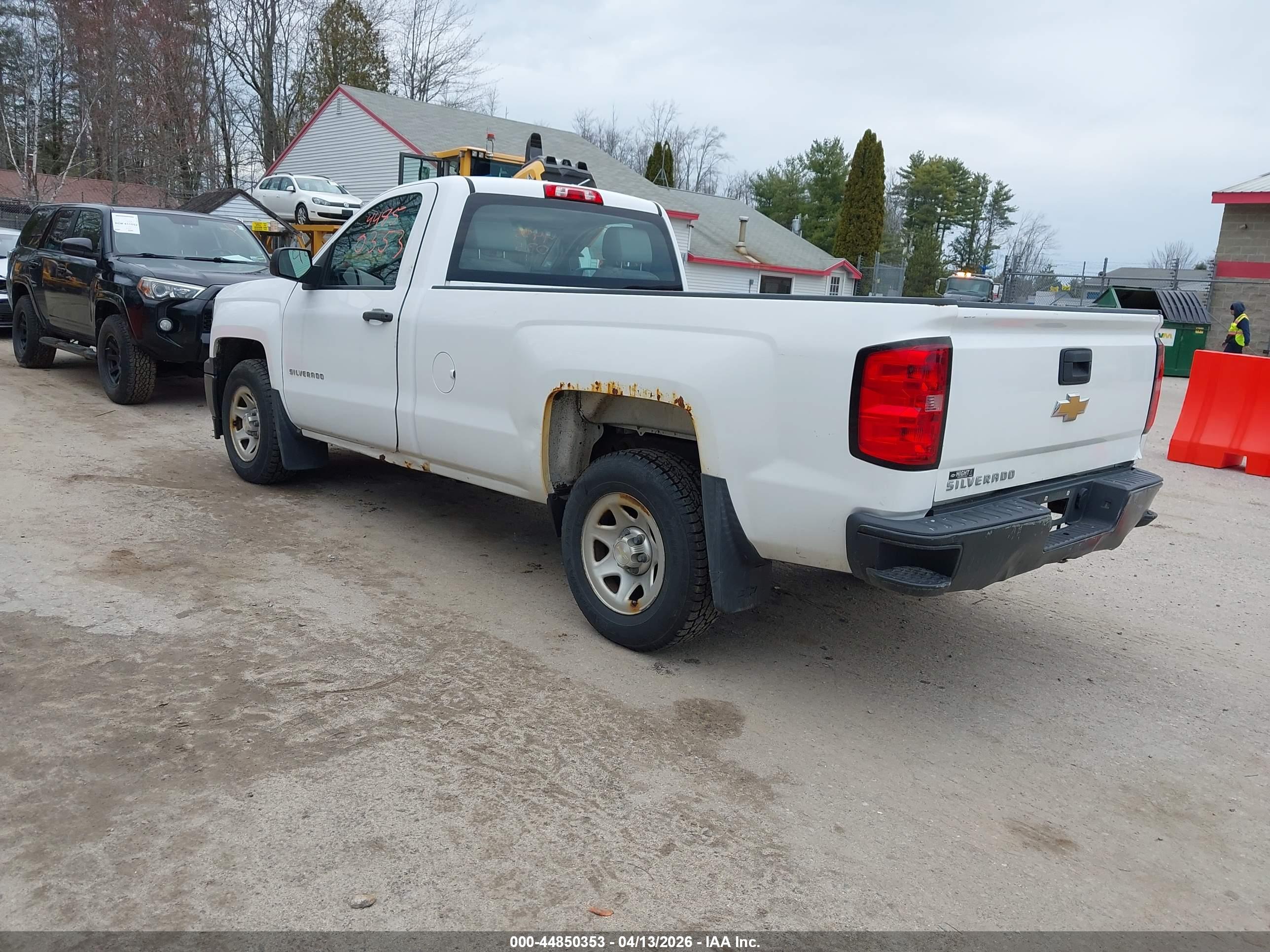 CHEVROLET SILVERADO image 3