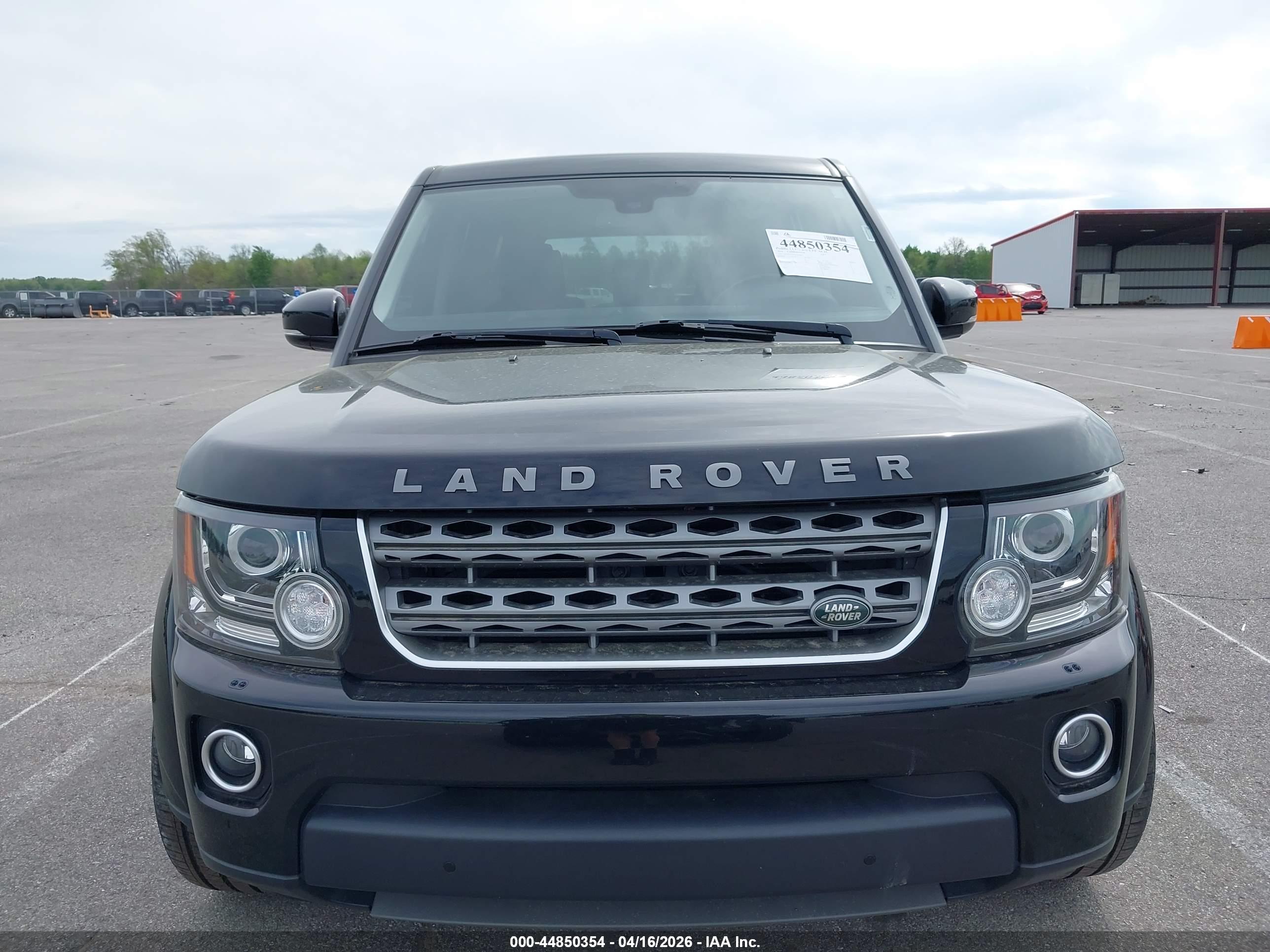 LAND ROVER image 6