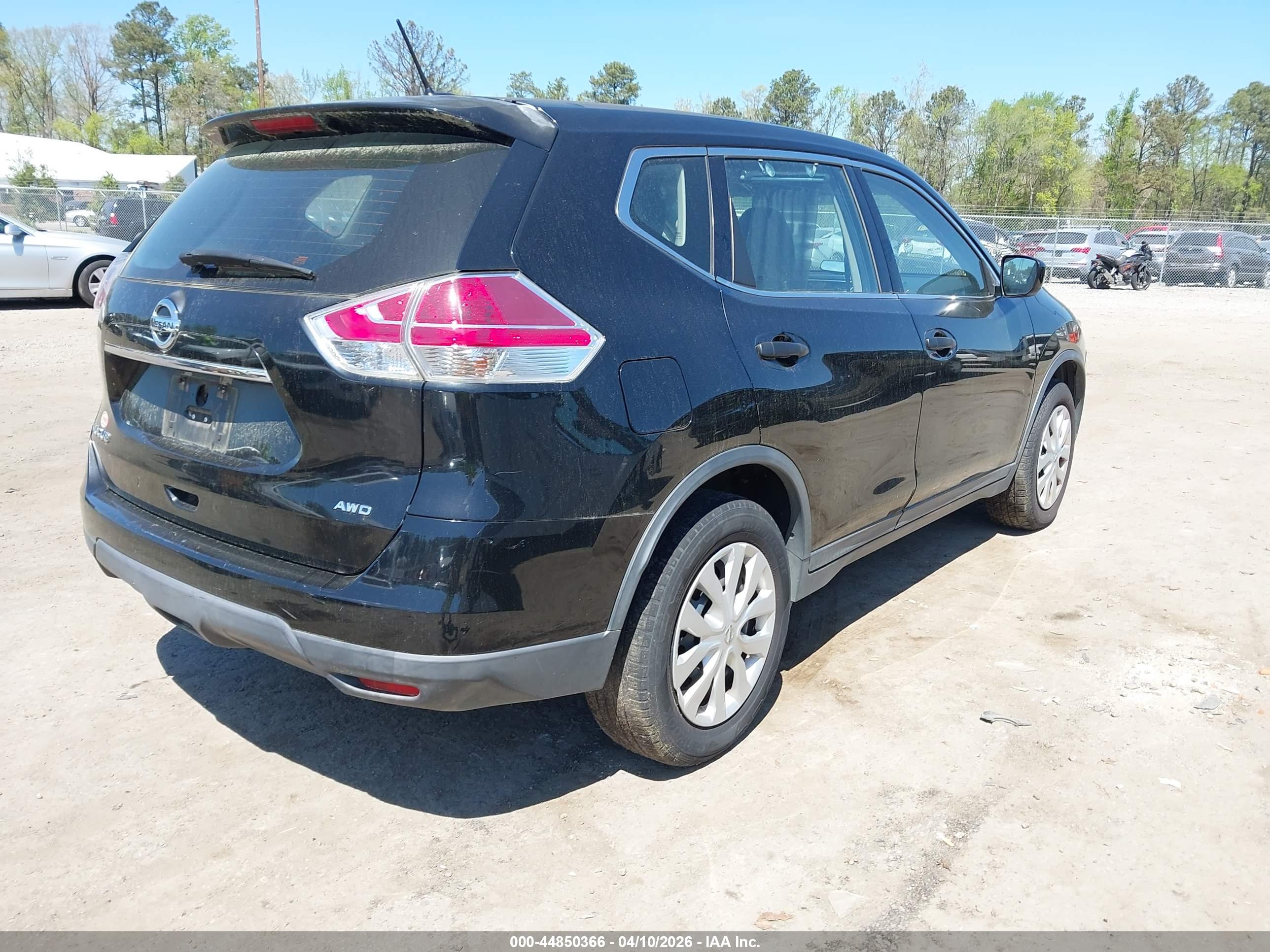 NISSAN ROGUE image 4