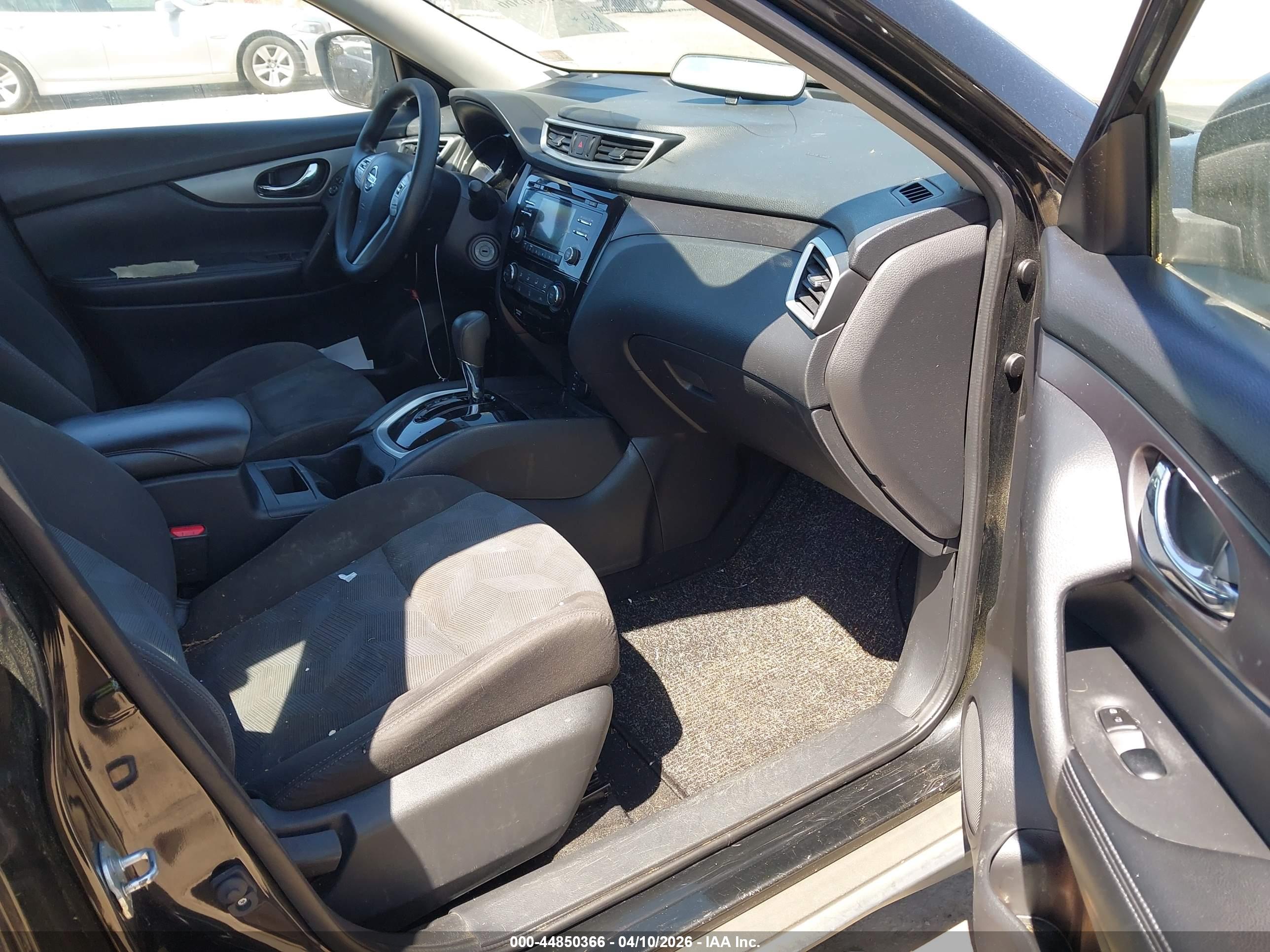 NISSAN ROGUE image 5