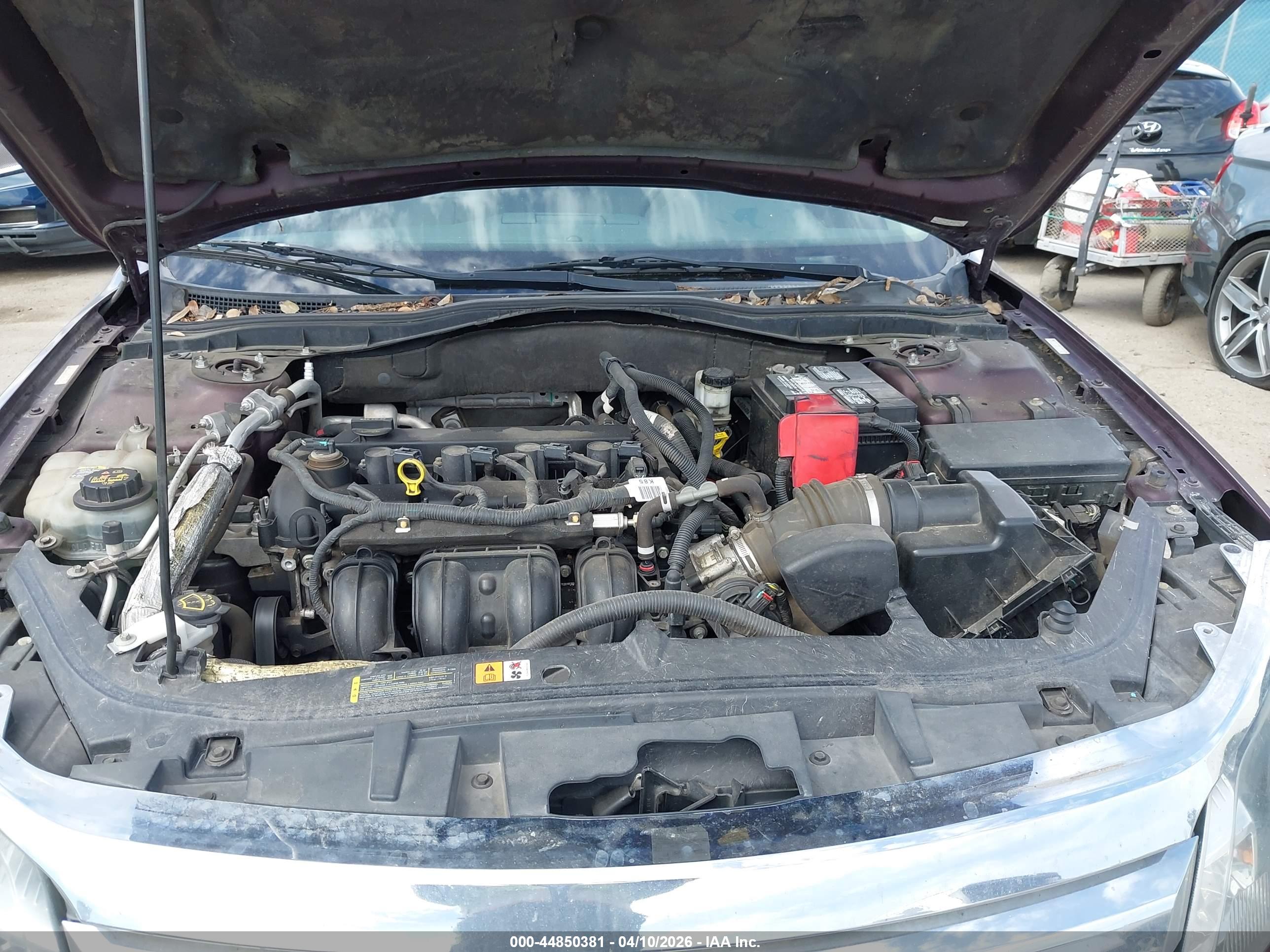 FORD FUSION image 10