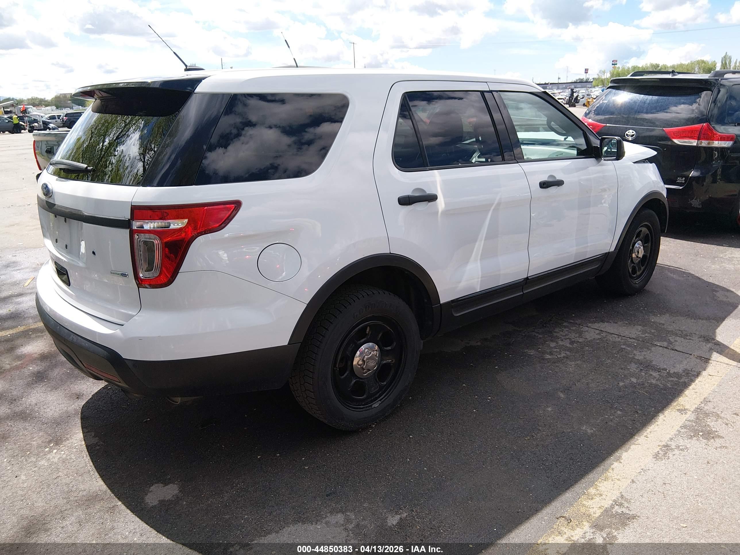 FORD UTILITY image 4