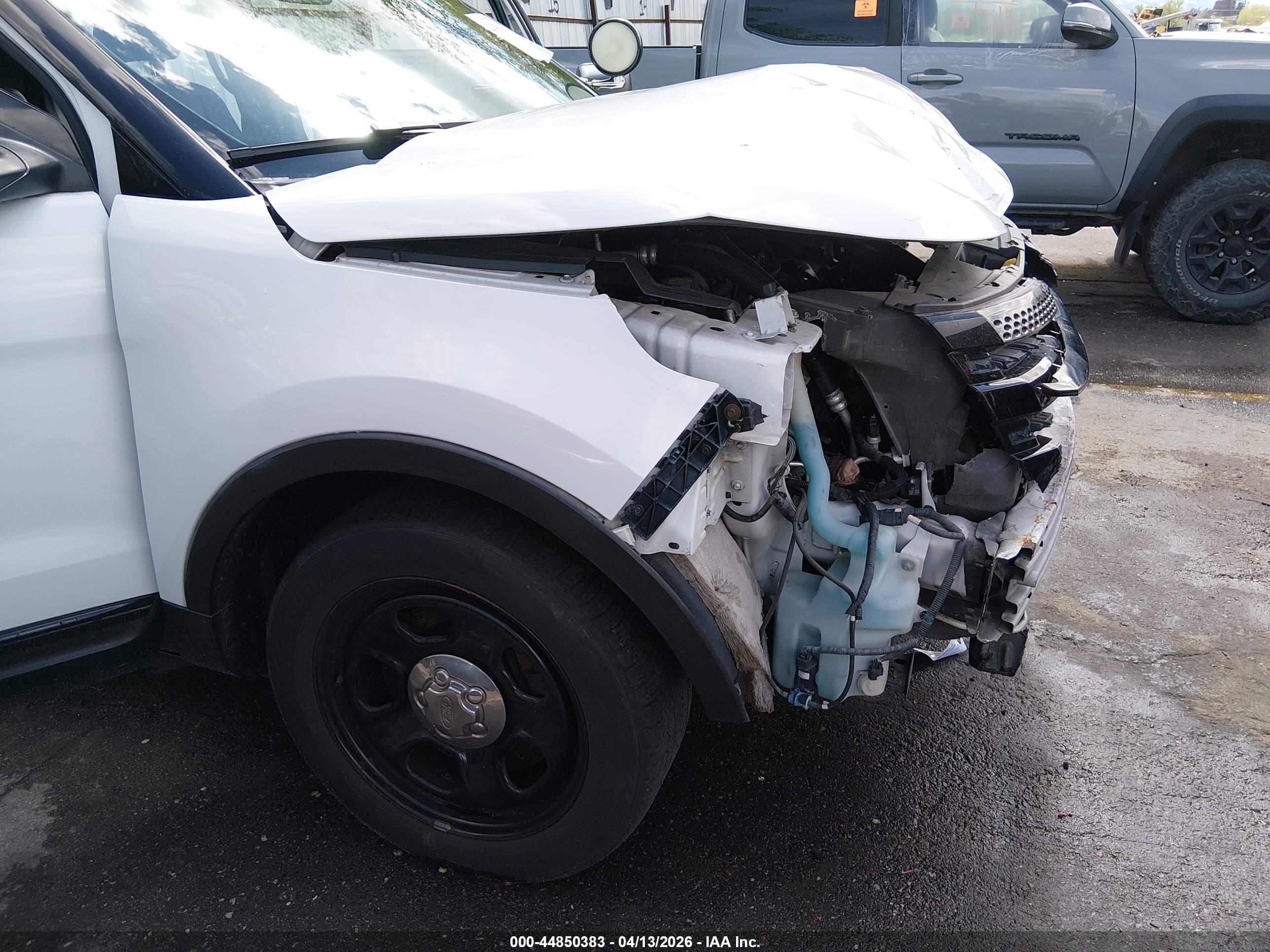FORD UTILITY image 6