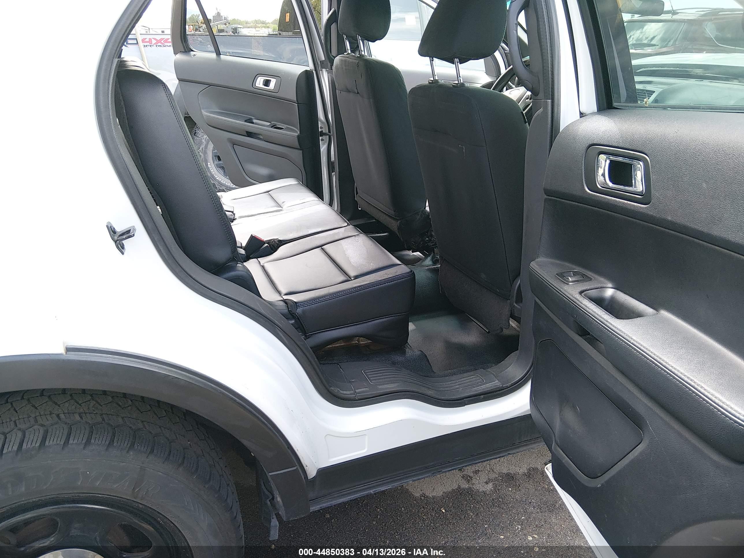FORD UTILITY image 8
