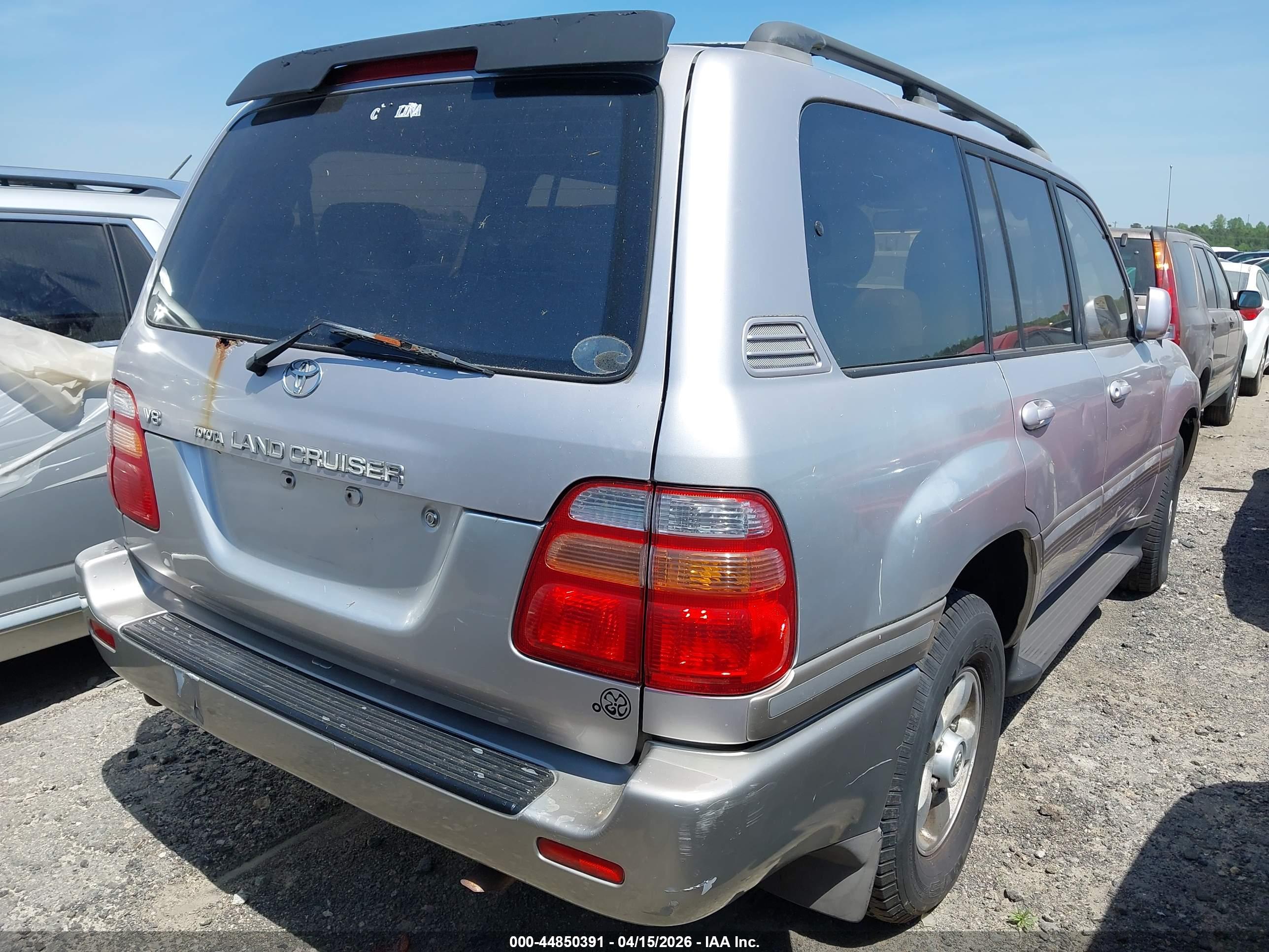 TOYOTA LAND image 4