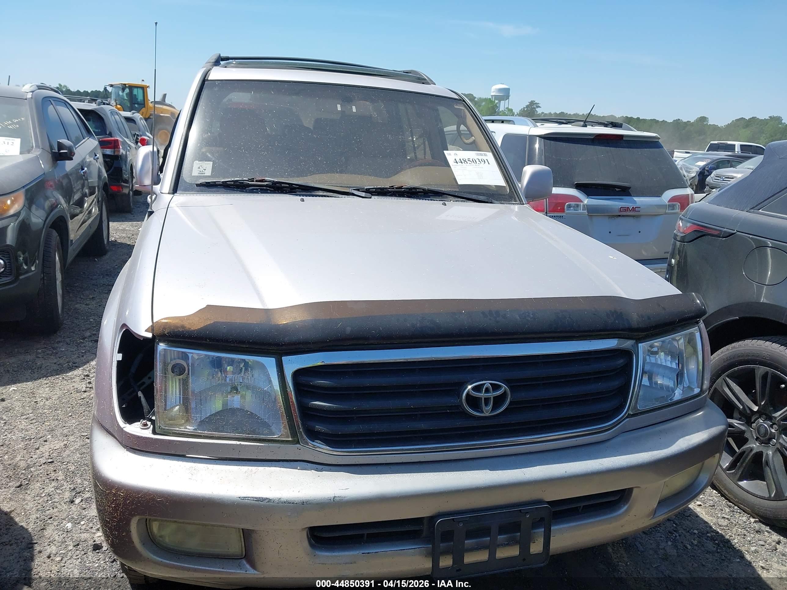 TOYOTA LAND image 6