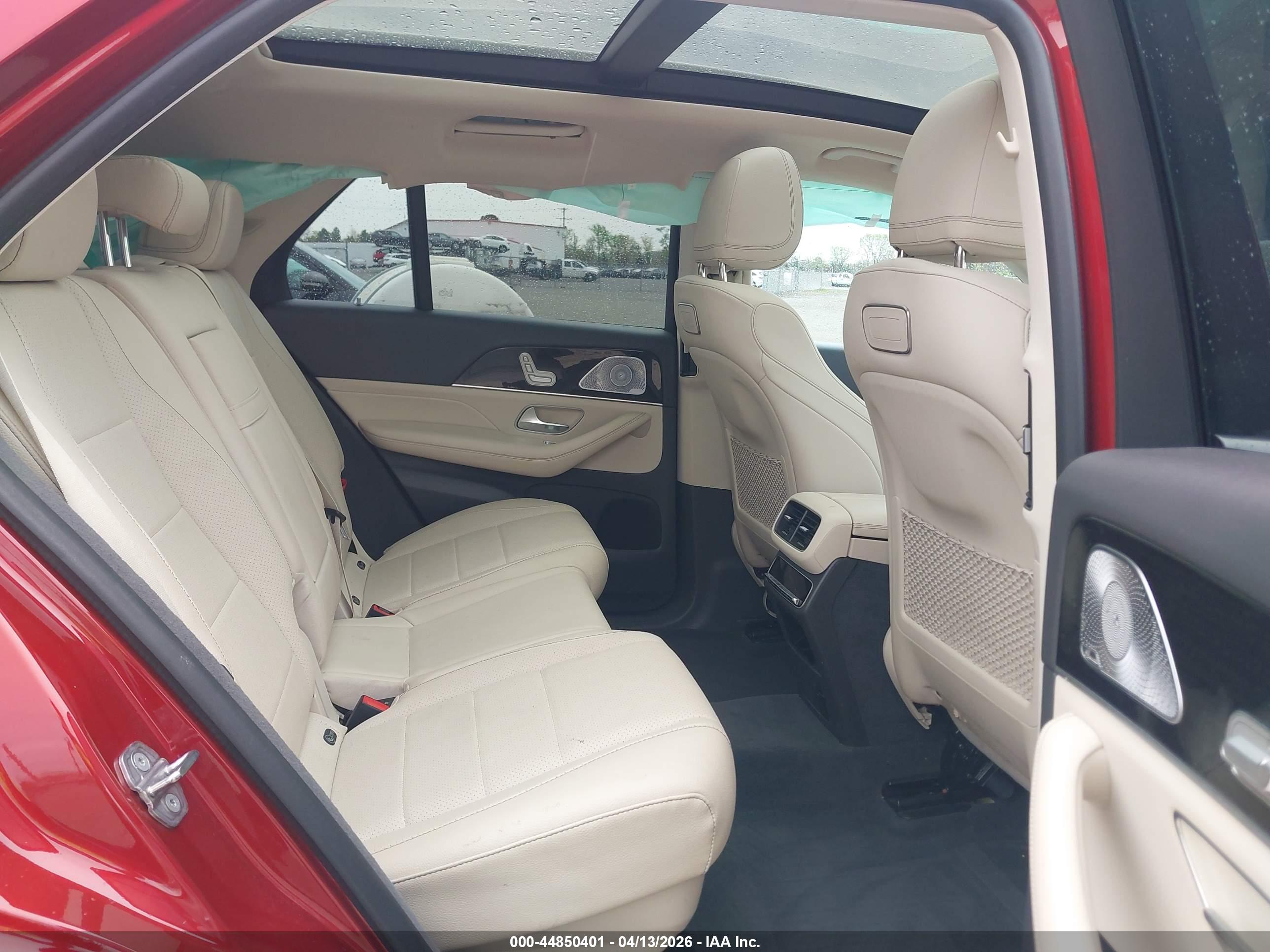 MERCEDES-BENZ GLE image 8