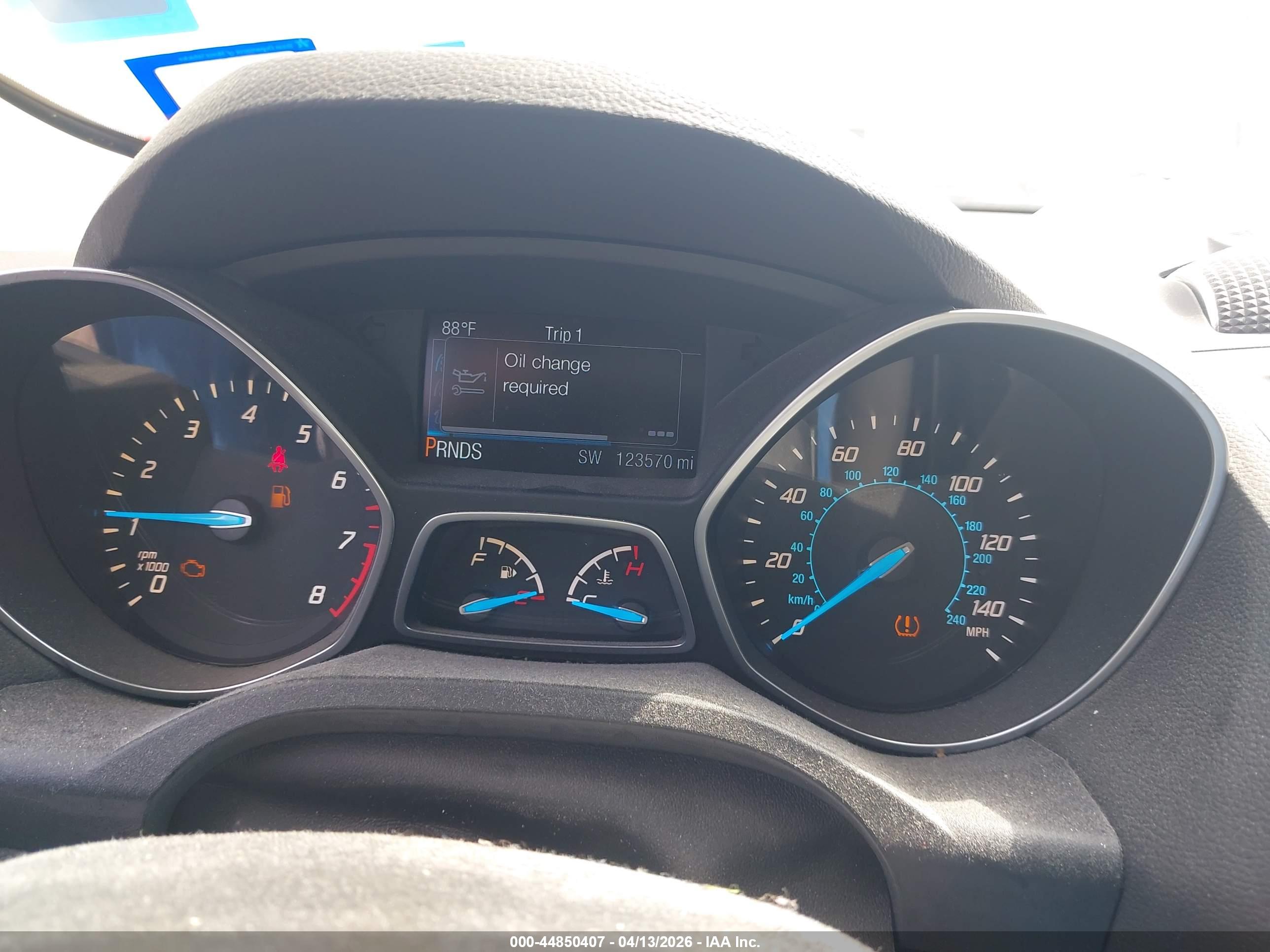 FORD ESCAPE image 7