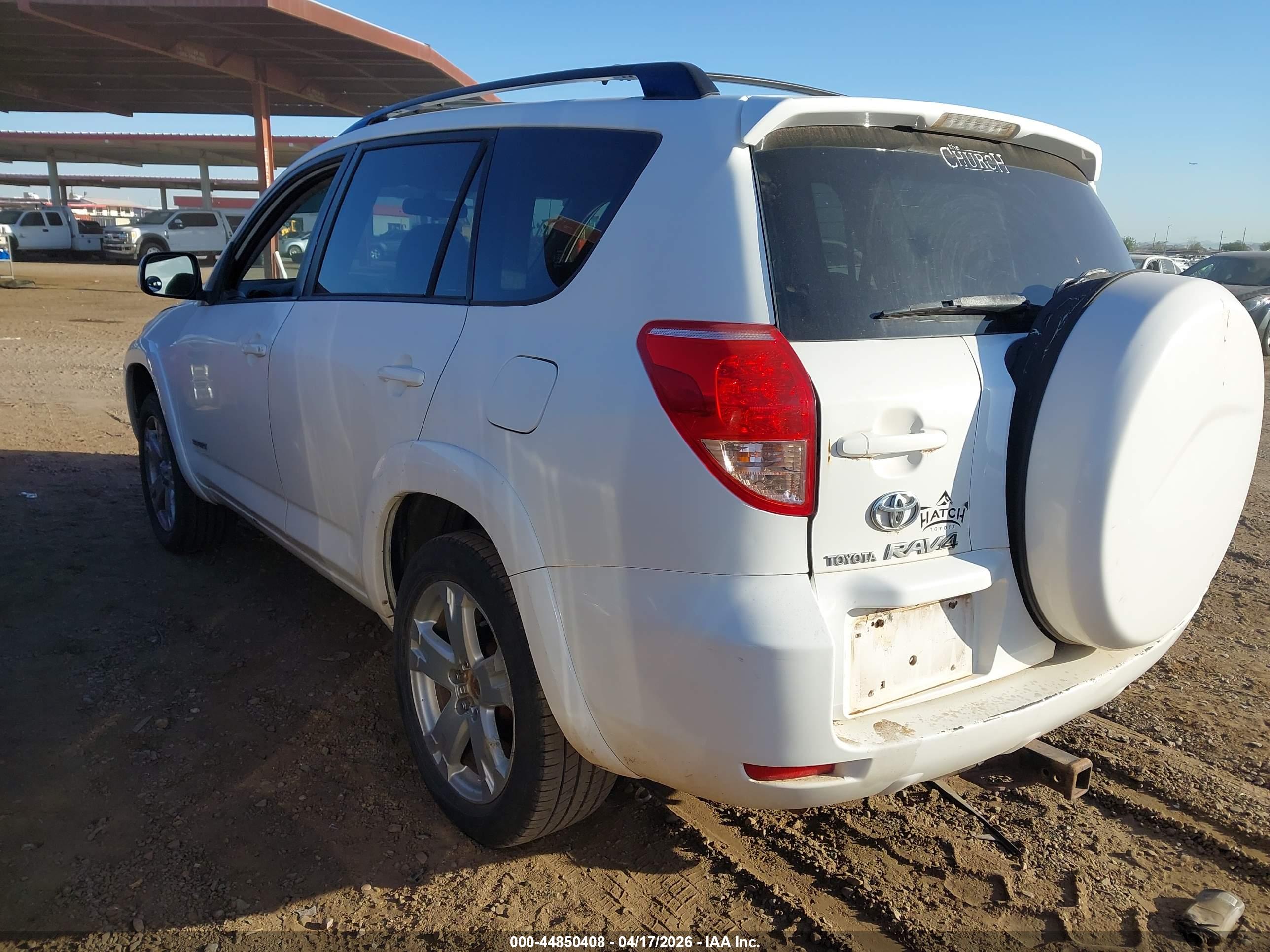 TOYOTA RAV4 image 3