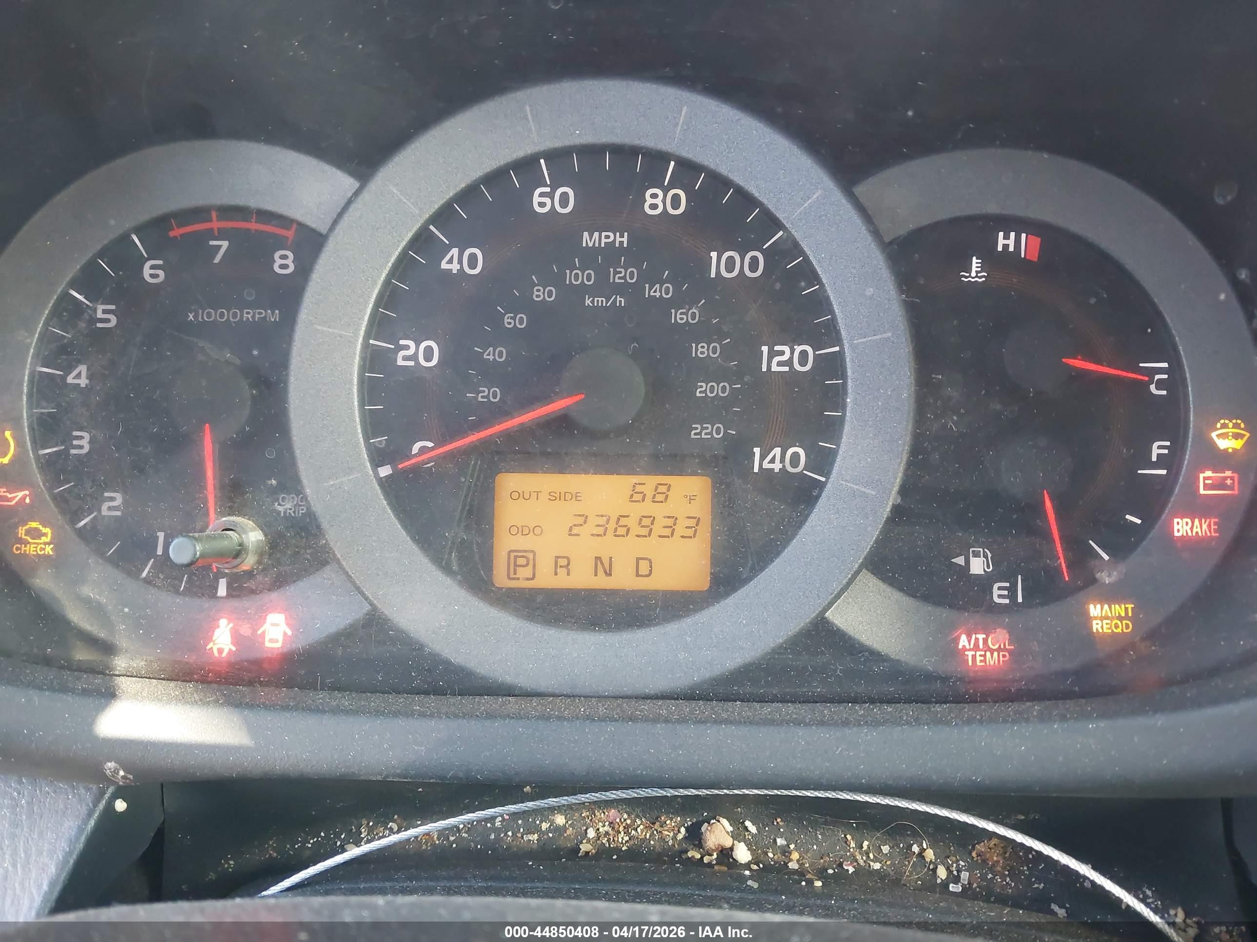 TOYOTA RAV4 image 7