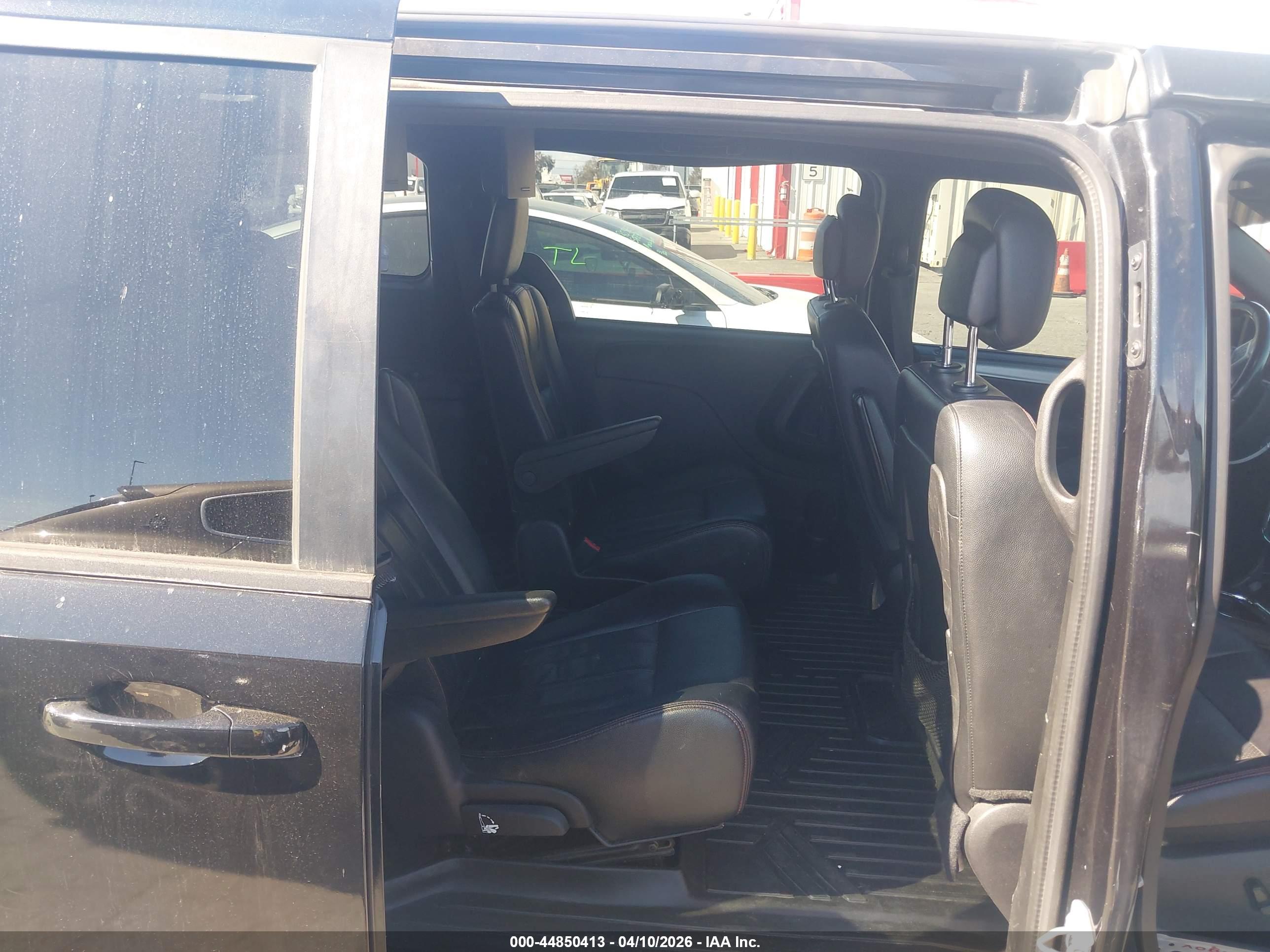 DODGE GRAND image 8