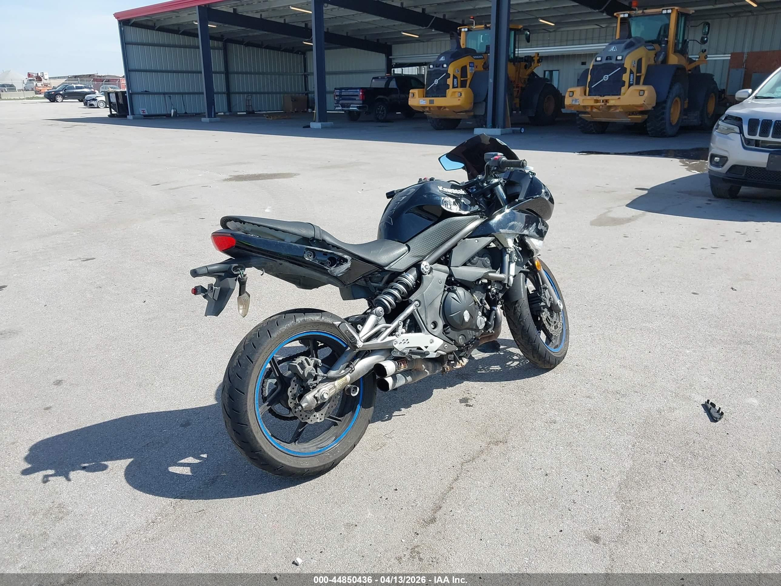 KAWASAKI EX650 image 4