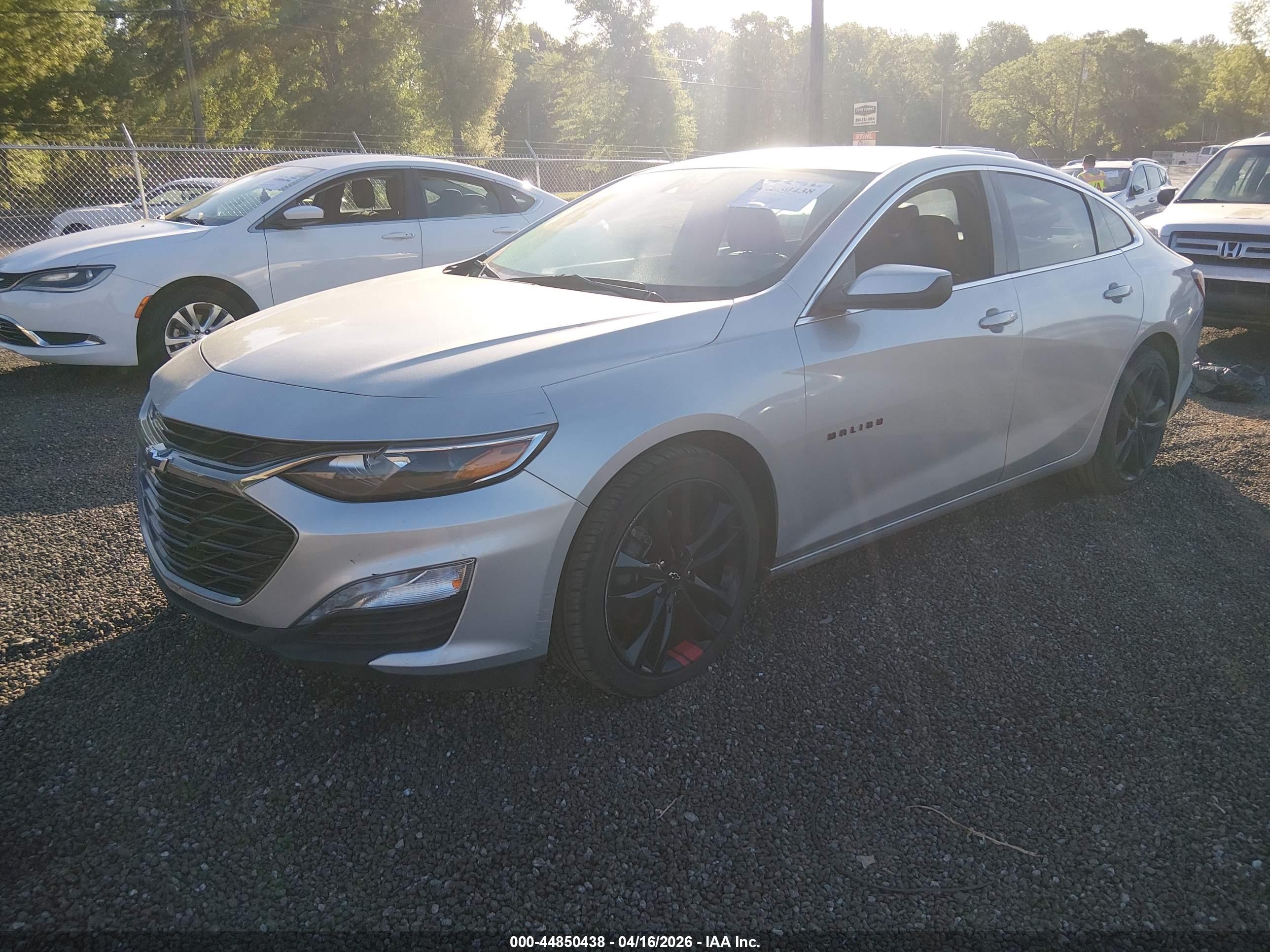 CHEVROLET MALIBU image 2