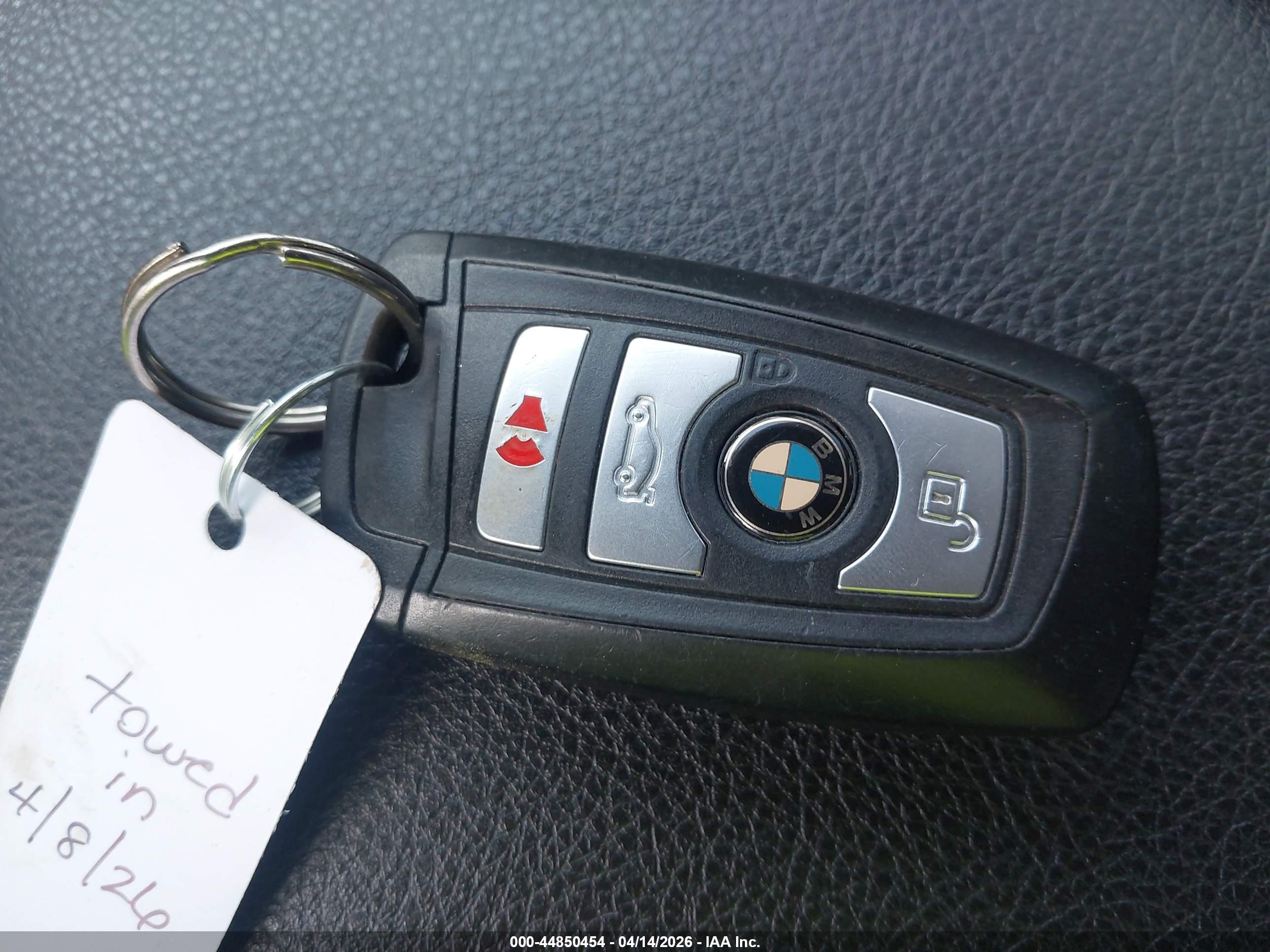 BMW 320I image 11