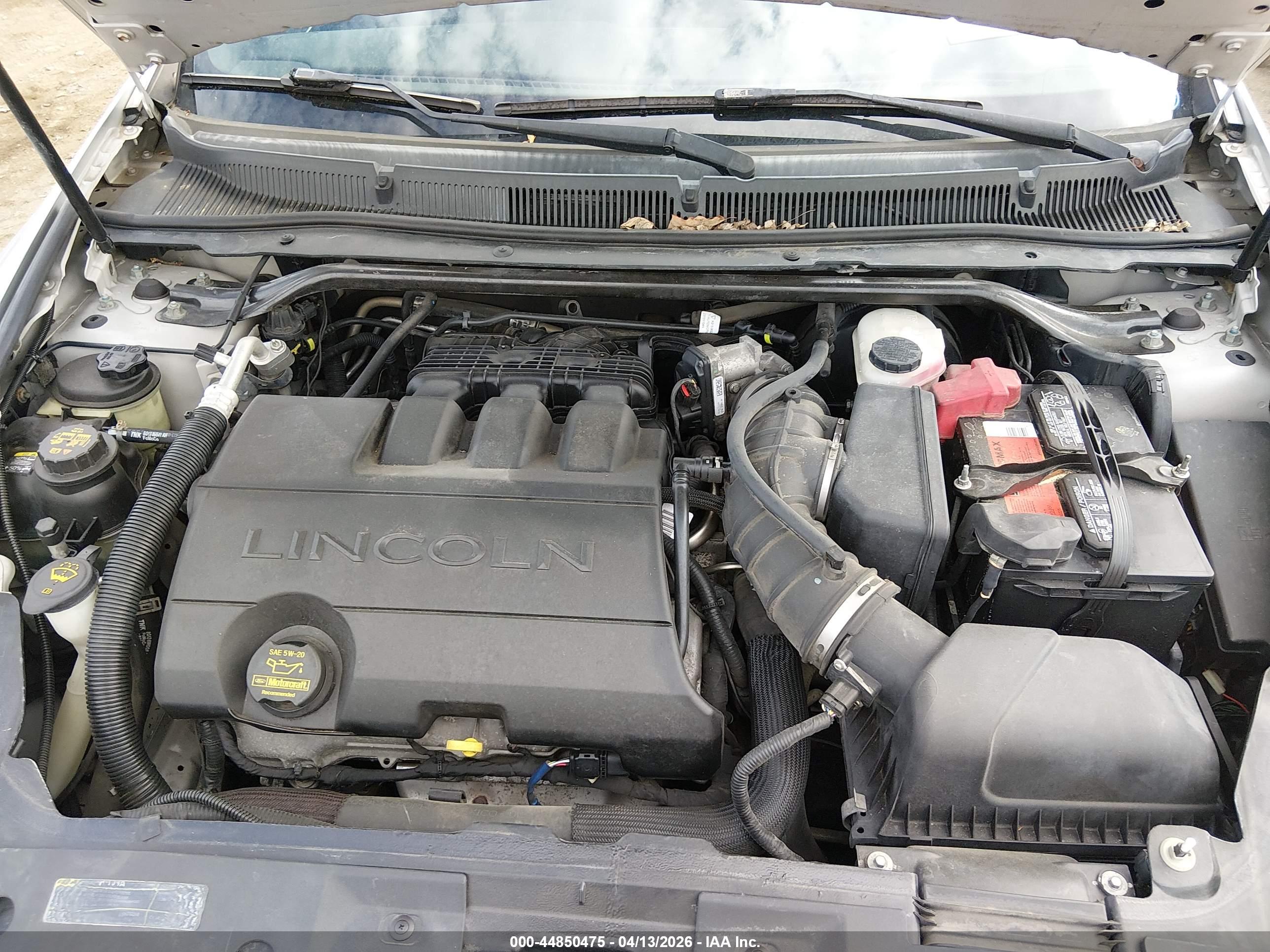 LINCOLN MKS image 10