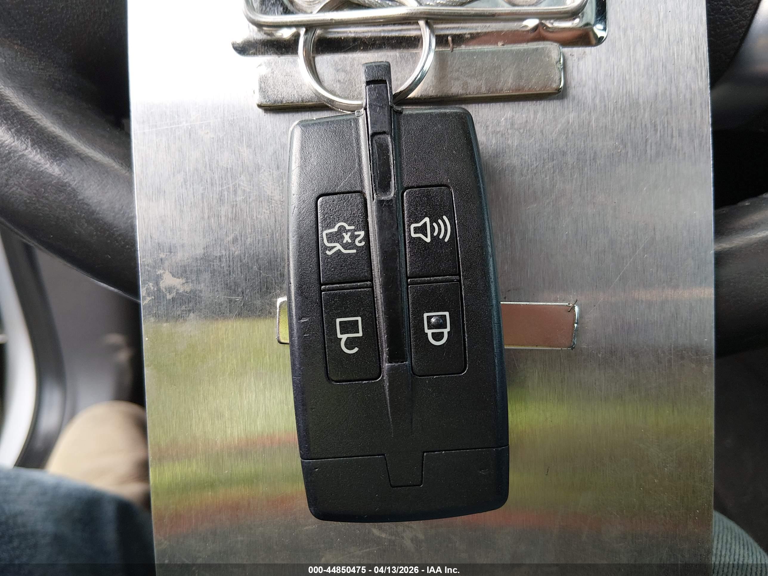 LINCOLN MKS image 11