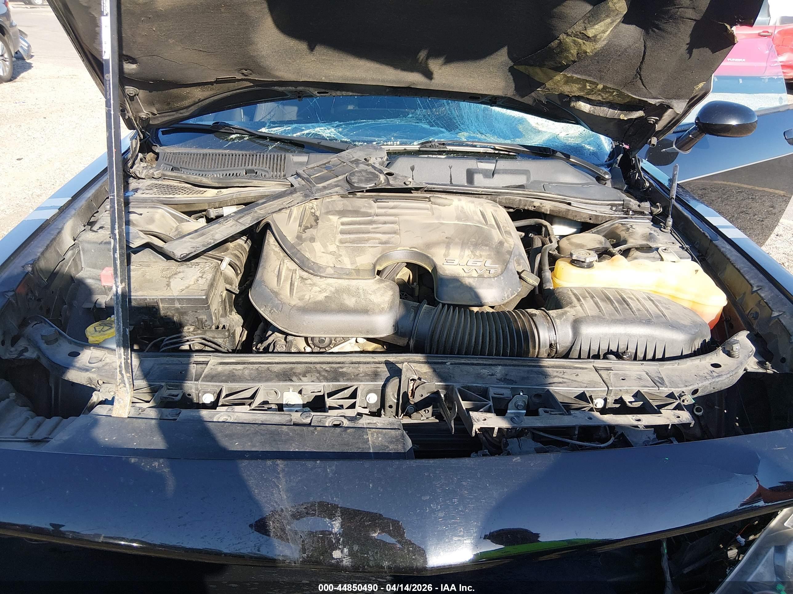DODGE CHALLENGER image 10