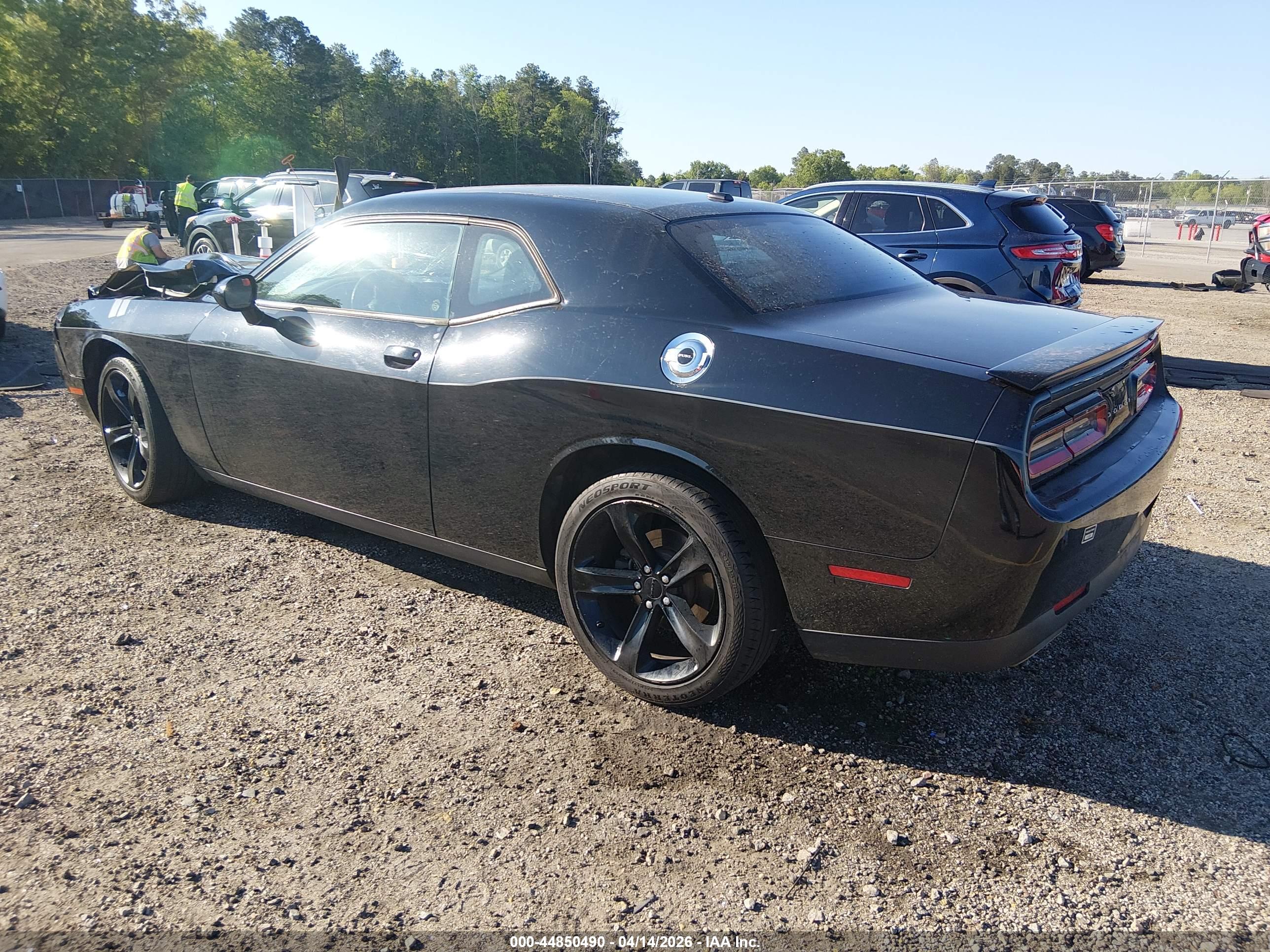 DODGE CHALLENGER image 3