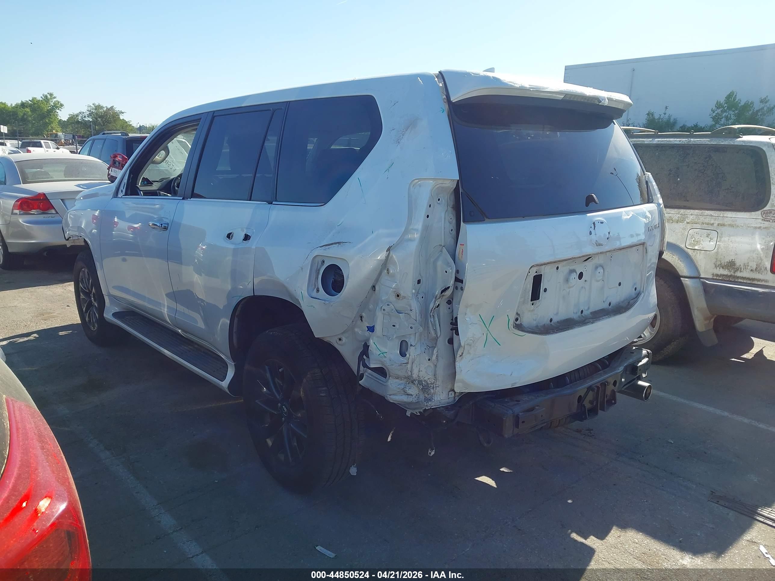 LEXUS GX image 3