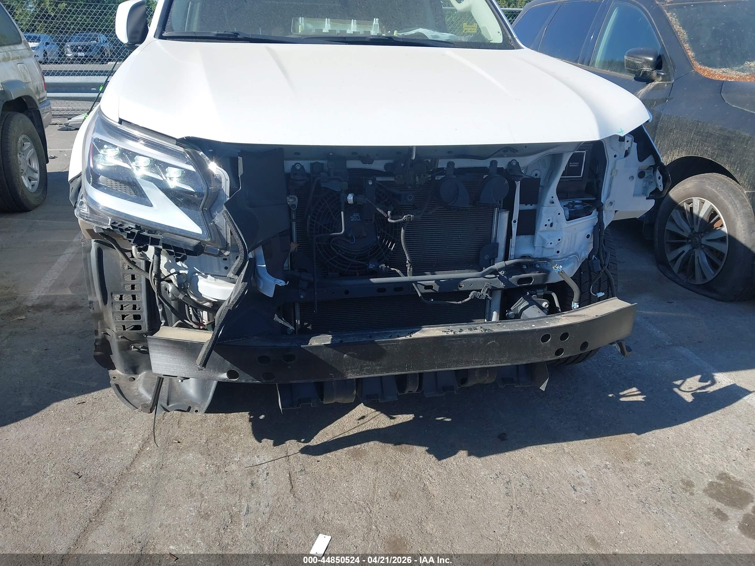 LEXUS GX image 6
