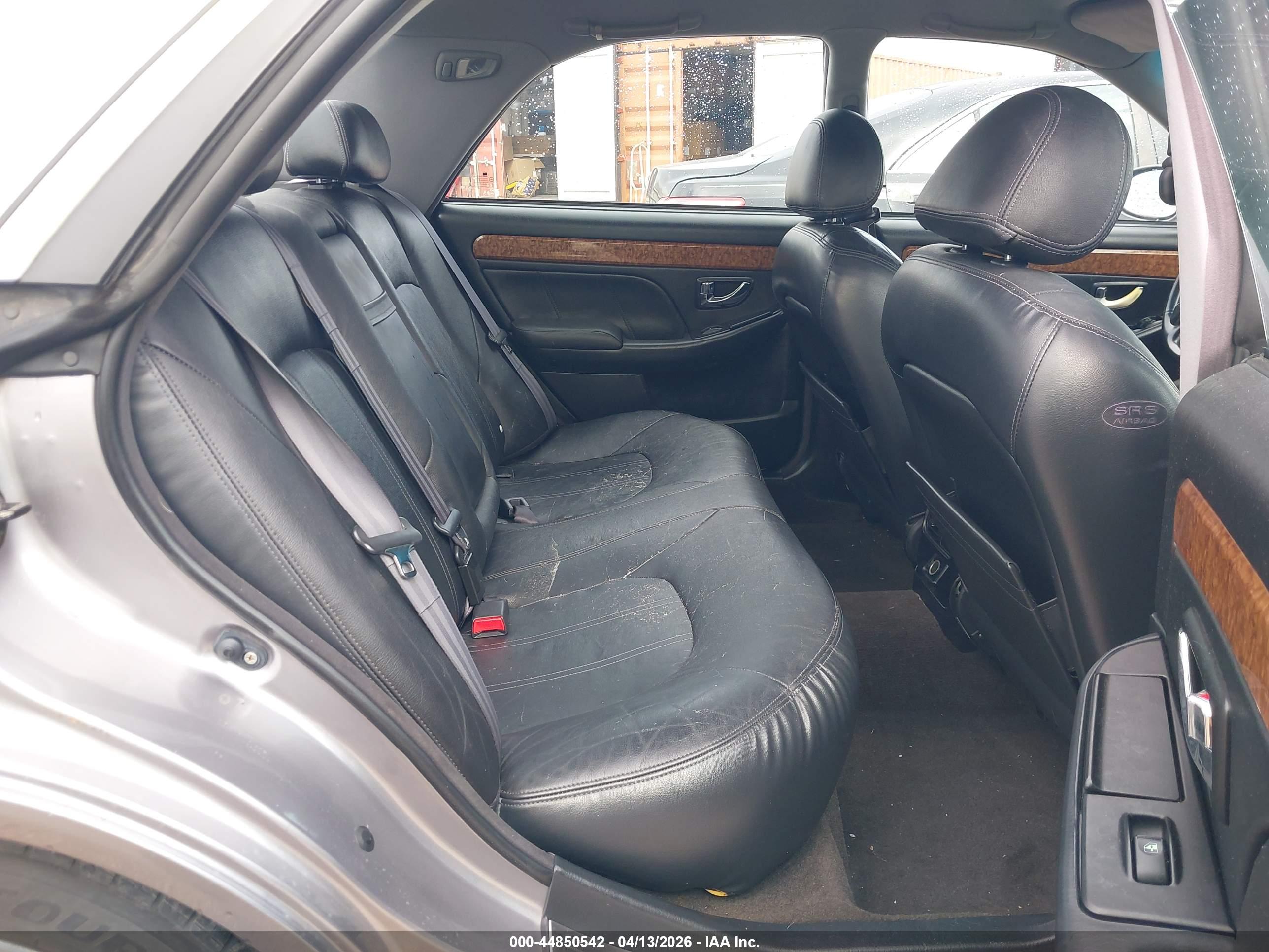 HYUNDAI XG350 image 8