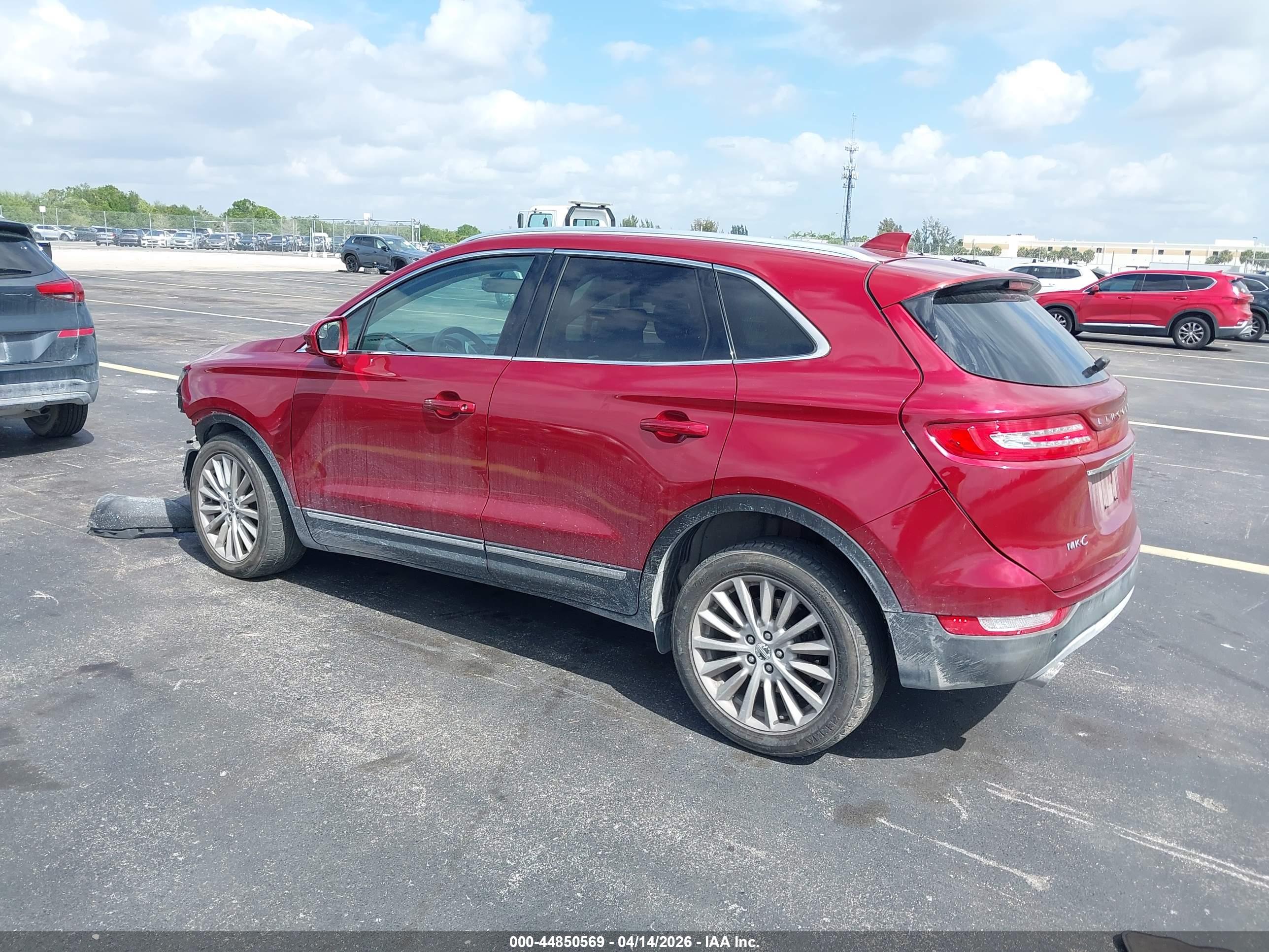 LINCOLN MKC image 3