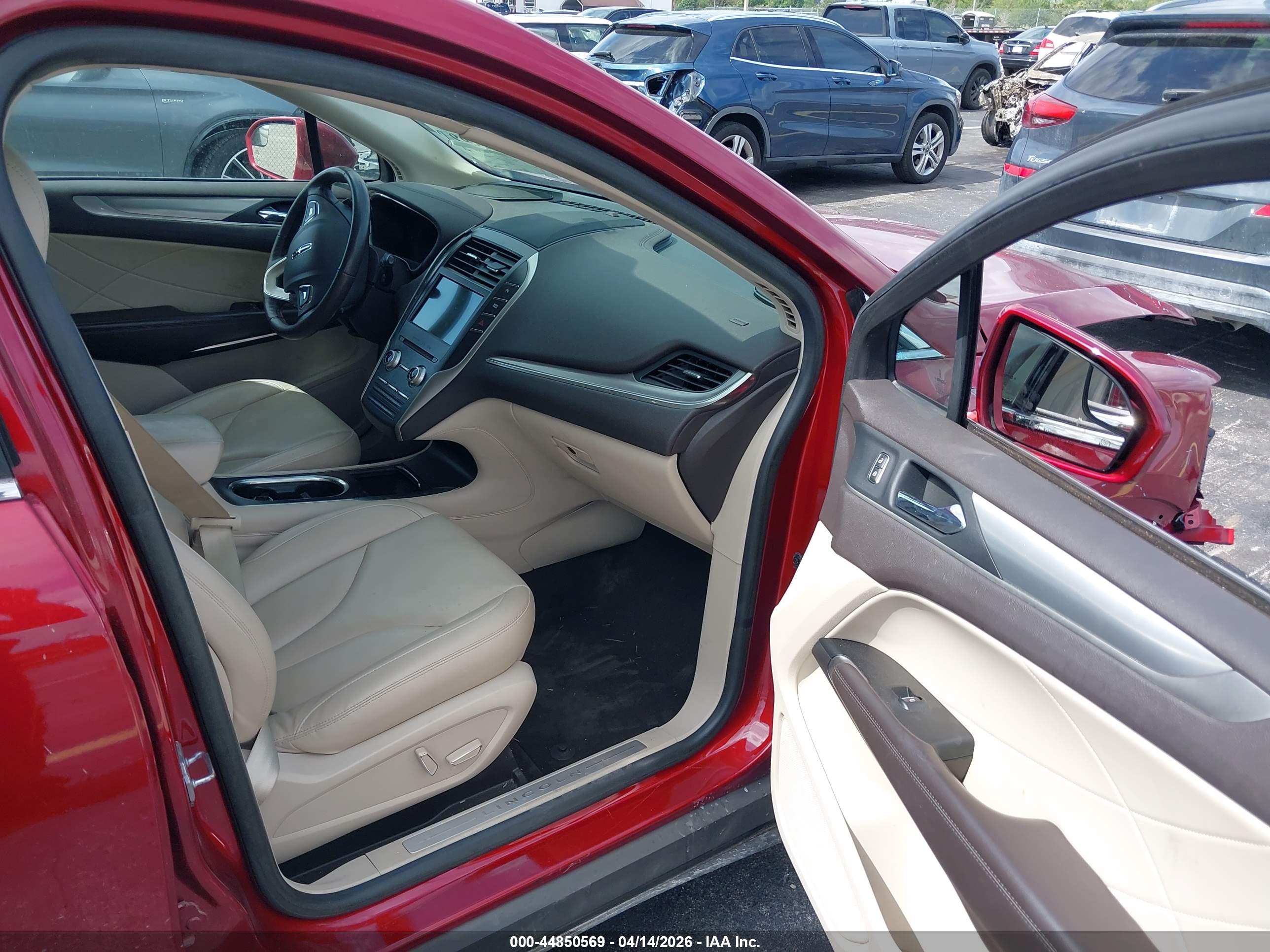 LINCOLN MKC image 5