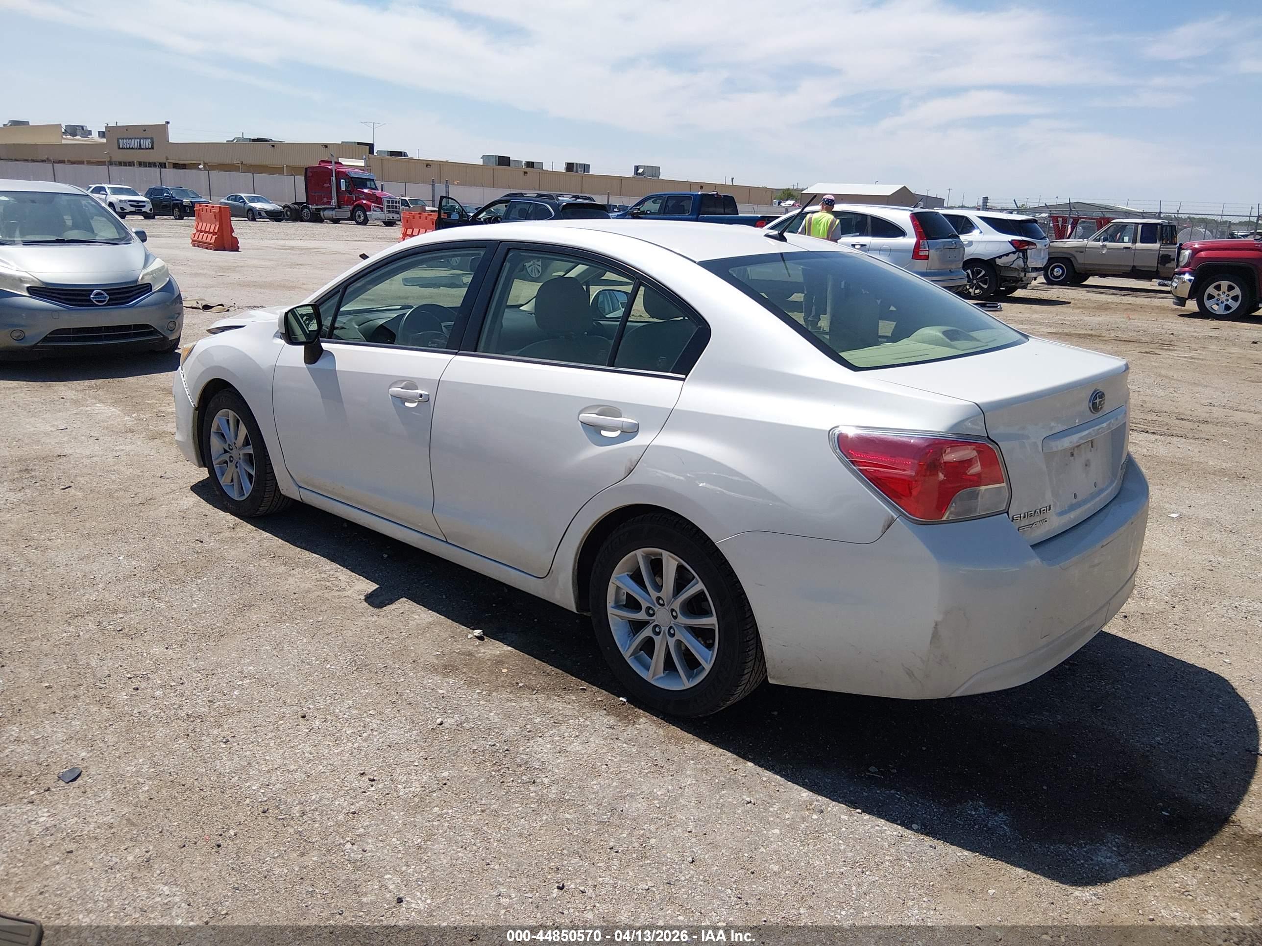 SUBARU IMPREZA image 3